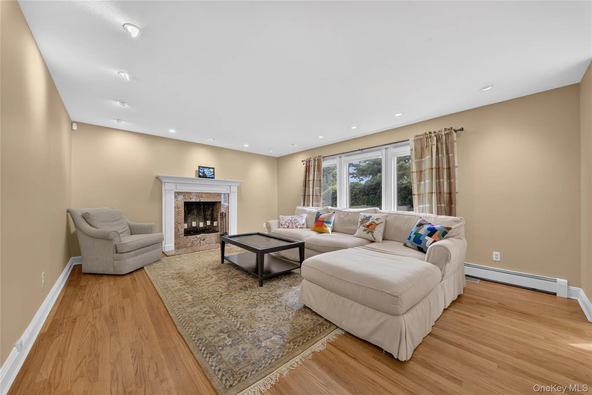 3 Pond Ridge Road, Oyster Bay, NY, 4 Bedrooms Bedrooms, 7 Rooms Rooms,3 BathroomsBathrooms,Residential Lease,For Rent,Pond Ridge,0,1046174 3 Pond Ridge Road, Oyster Bay, NY, 4 Bedrooms Bedrooms, 7 Rooms Rooms,3 BathroomsBathrooms,Residential Lease,For Rent,Pond Ridge,0,1046174