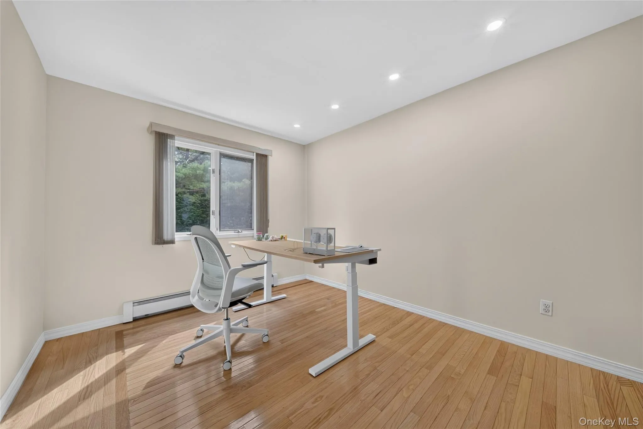 3 Pond Ridge Road, Oyster Bay, NY, 4 Bedrooms Bedrooms, 7 Rooms Rooms,3 BathroomsBathrooms,Residential Lease,For Rent,Pond Ridge,0,1046174 3 Pond Ridge Road, Oyster Bay, NY, 4 Bedrooms Bedrooms, 7 Rooms Rooms,3 BathroomsBathrooms,Residential Lease,For Rent,Pond Ridge,0,1046174