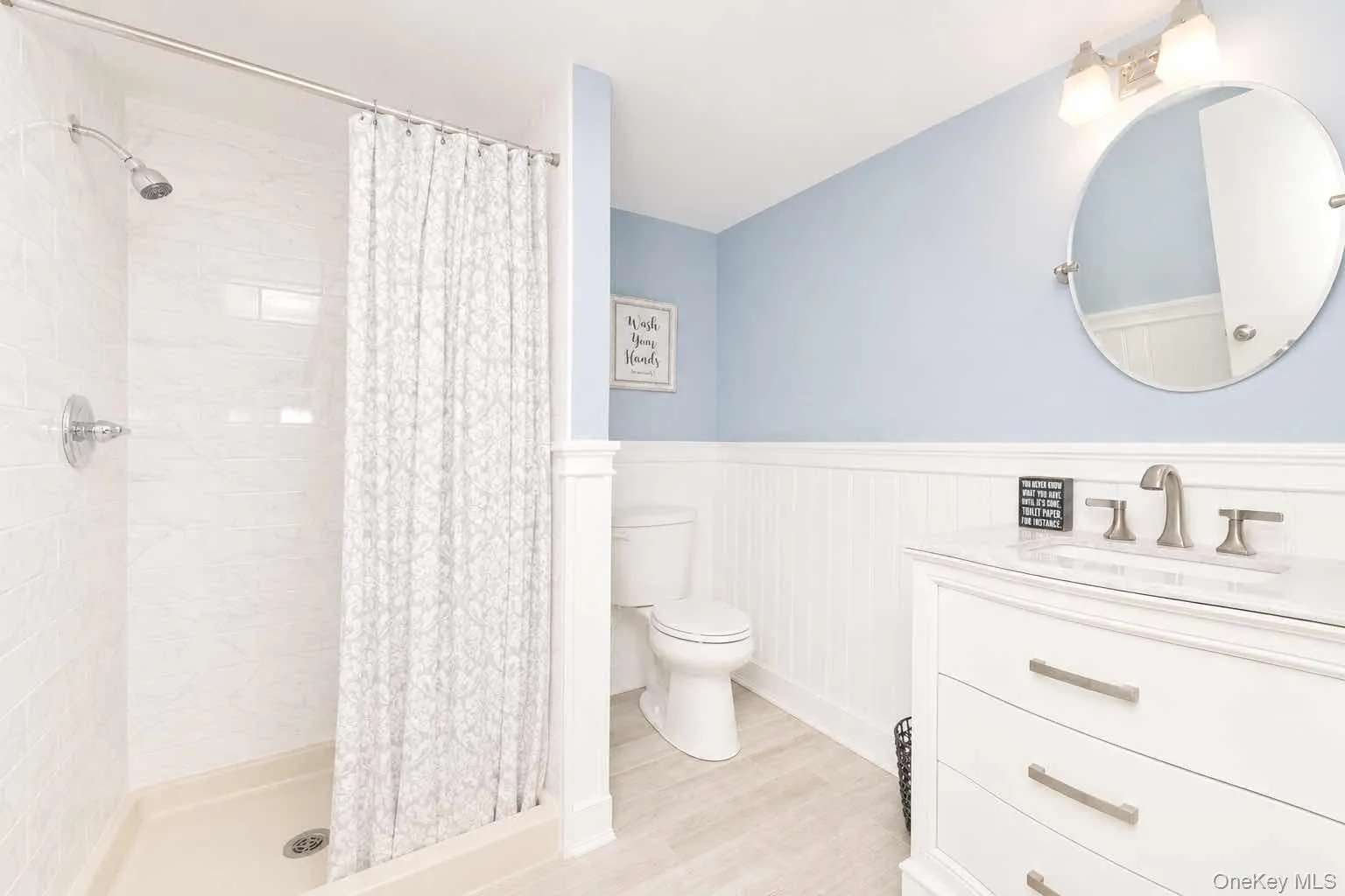 88 Dix Highway, Huntington, NY, 4 Bedrooms Bedrooms, 10 Rooms Rooms,3 BathroomsBathrooms,Residential,For Rent,Dix,0,1046178 88 Dix Highway, Huntington, NY, 4 Bedrooms Bedrooms, 10 Rooms Rooms,3 BathroomsBathrooms,Residential,For Rent,Dix,0,1046178