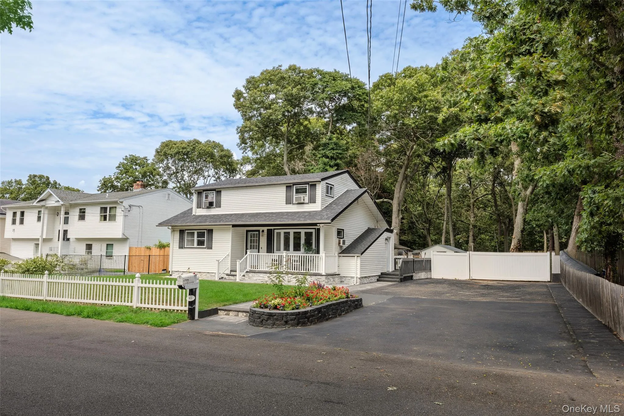 65 Carr Lane, Brookhaven, NY, 5 Bedrooms Bedrooms, 8 Rooms Rooms,2 BathroomsBathrooms,Residential,For Rent,Carr,0,1046182 65 Carr Lane, Brookhaven, NY, 5 Bedrooms Bedrooms, 8 Rooms Rooms,2 BathroomsBathrooms,Residential,For Rent,Carr,0,1046182