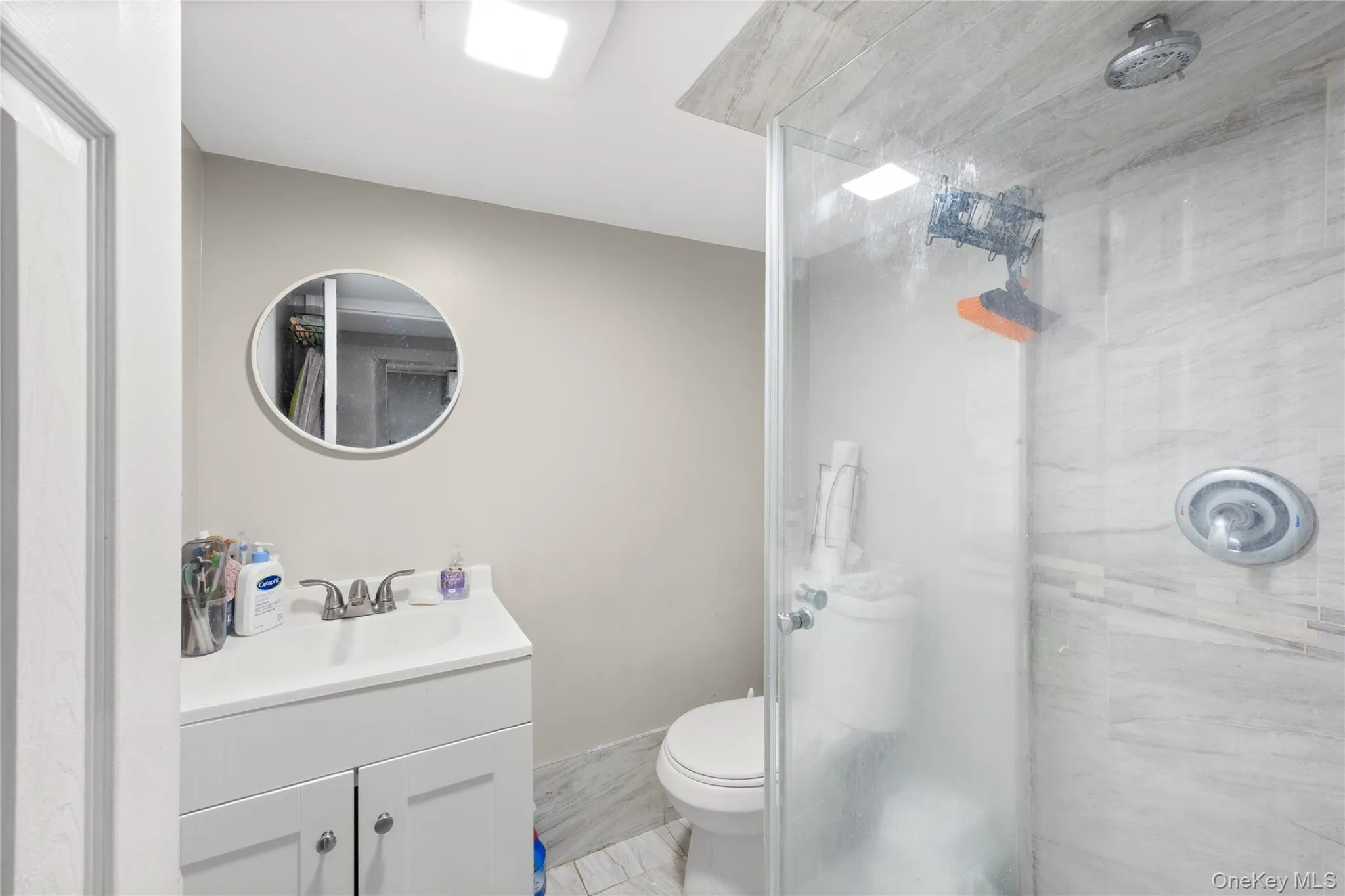 65 Carr Lane, Brookhaven, NY, 5 Bedrooms Bedrooms, 8 Rooms Rooms,2 BathroomsBathrooms,Residential,For Rent,Carr,0,1046182 65 Carr Lane, Brookhaven, NY, 5 Bedrooms Bedrooms, 8 Rooms Rooms,2 BathroomsBathrooms,Residential,For Rent,Carr,0,1046182