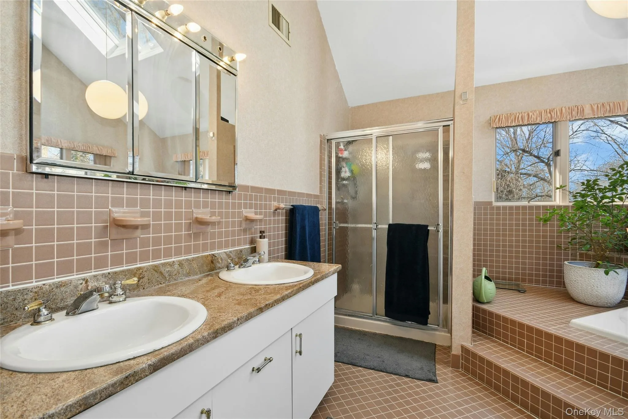 7 Waterview Drive, Brookhaven, NY, 4 Bedrooms Bedrooms, 8 Rooms Rooms,3 BathroomsBathrooms,Residential,For Rent,Waterview,0,1046184 7 Waterview Drive, Brookhaven, NY, 4 Bedrooms Bedrooms, 8 Rooms Rooms,3 BathroomsBathrooms,Residential,For Rent,Waterview,0,1046184