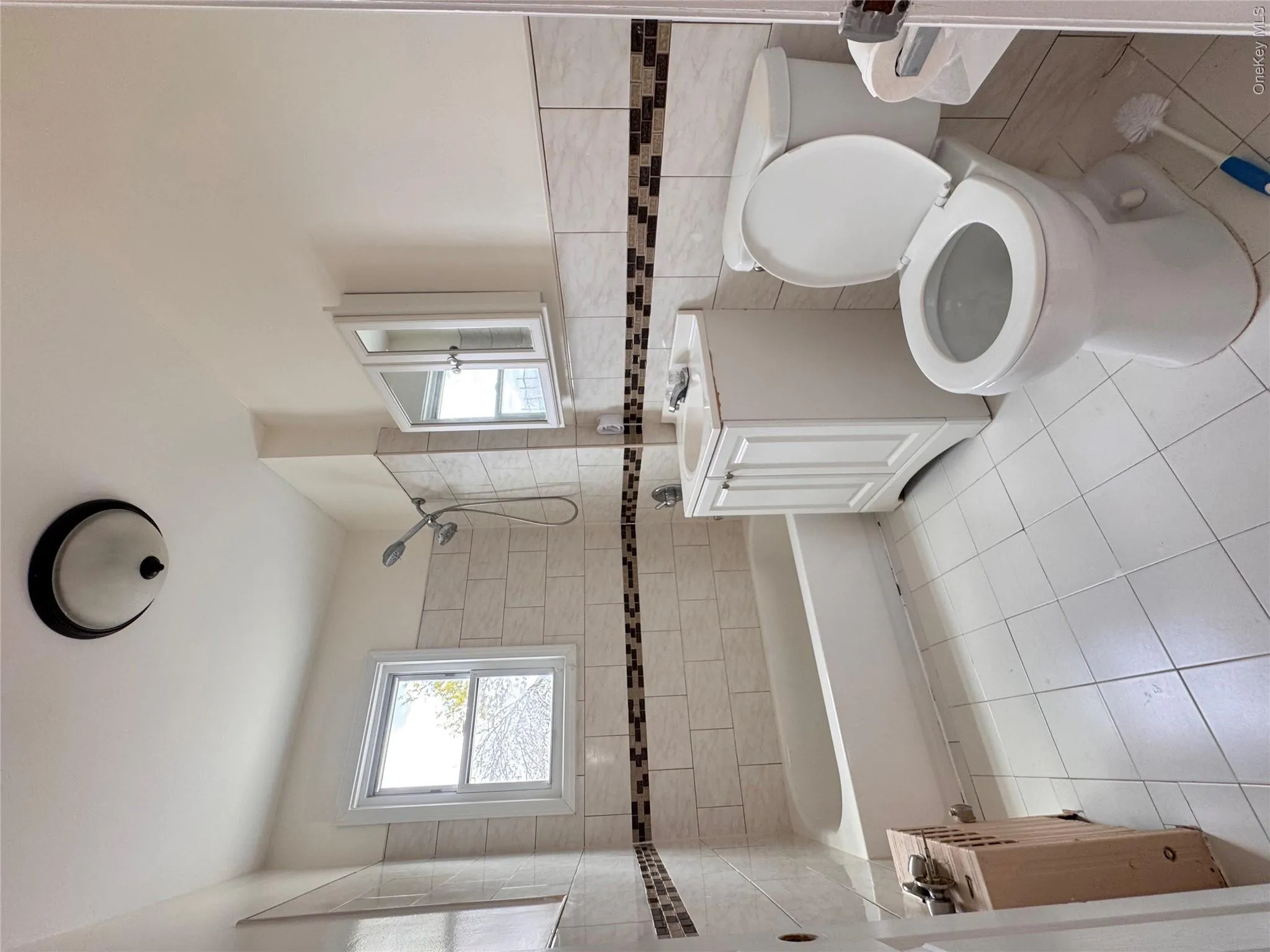147-18 Foch Boulevard, New York, NY, 3 Bedrooms Bedrooms, 6 Rooms Rooms,3 BathroomsBathrooms,Residential,For Rent,Foch,0,1046186 147-18 Foch Boulevard, New York, NY, 3 Bedrooms Bedrooms, 6 Rooms Rooms,3 BathroomsBathrooms,Residential,For Rent,Foch,0,1046186