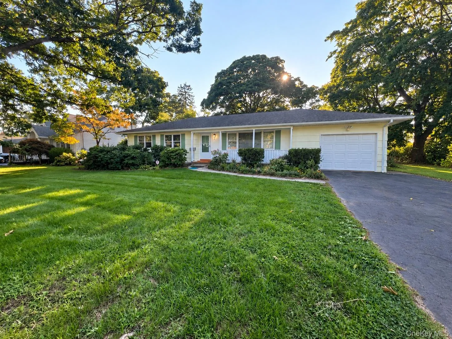 74 Howells Point Road, Brookhaven, NY, 3 Bedrooms Bedrooms, 7 Rooms Rooms,2 BathroomsBathrooms,Residential,For Rent,Howells Point,0,1046188 74 Howells Point Road, Brookhaven, NY, 3 Bedrooms Bedrooms, 7 Rooms Rooms,2 BathroomsBathrooms,Residential,For Rent,Howells Point,0,1046188
