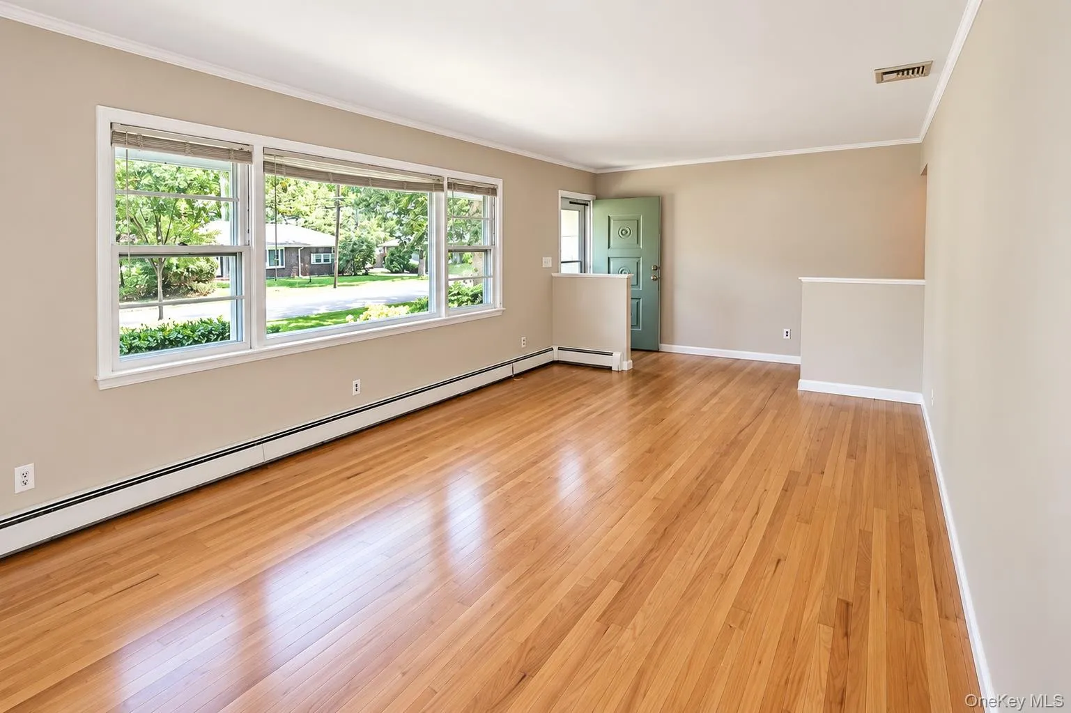 74 Howells Point Road, Brookhaven, NY, 3 Bedrooms Bedrooms, 7 Rooms Rooms,2 BathroomsBathrooms,Residential,For Rent,Howells Point,0,1046188 74 Howells Point Road, Brookhaven, NY, 3 Bedrooms Bedrooms, 7 Rooms Rooms,2 BathroomsBathrooms,Residential,For Rent,Howells Point,0,1046188