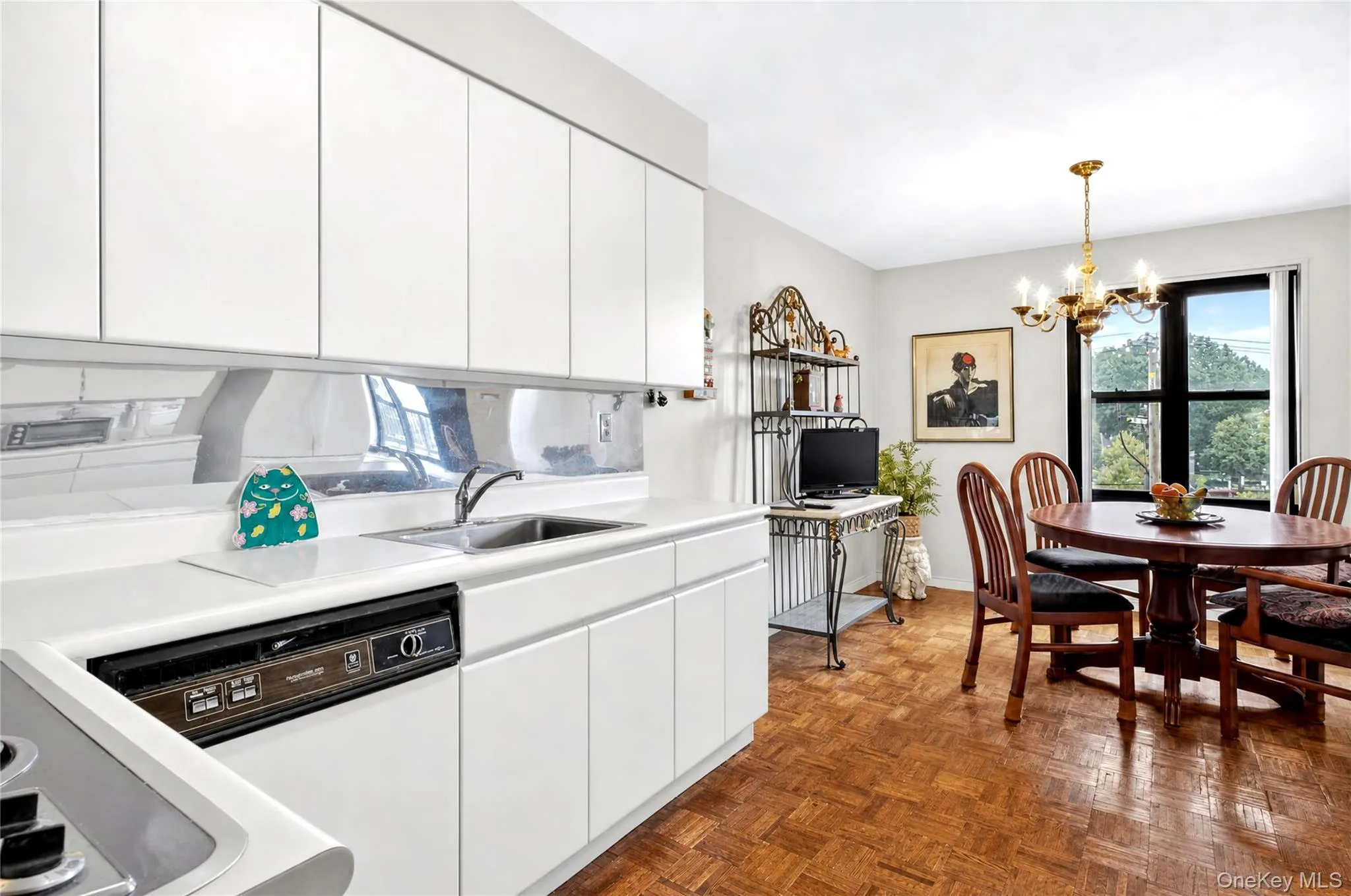 12 Bond Street, North Hempstead, NY, 2 Bedrooms Bedrooms, 5 Rooms Rooms,2 BathroomsBathrooms,Residential,For Rent,Bond,0,1046189 12 Bond Street, North Hempstead, NY, 2 Bedrooms Bedrooms, 5 Rooms Rooms,2 BathroomsBathrooms,Residential,For Rent,Bond,0,1046189