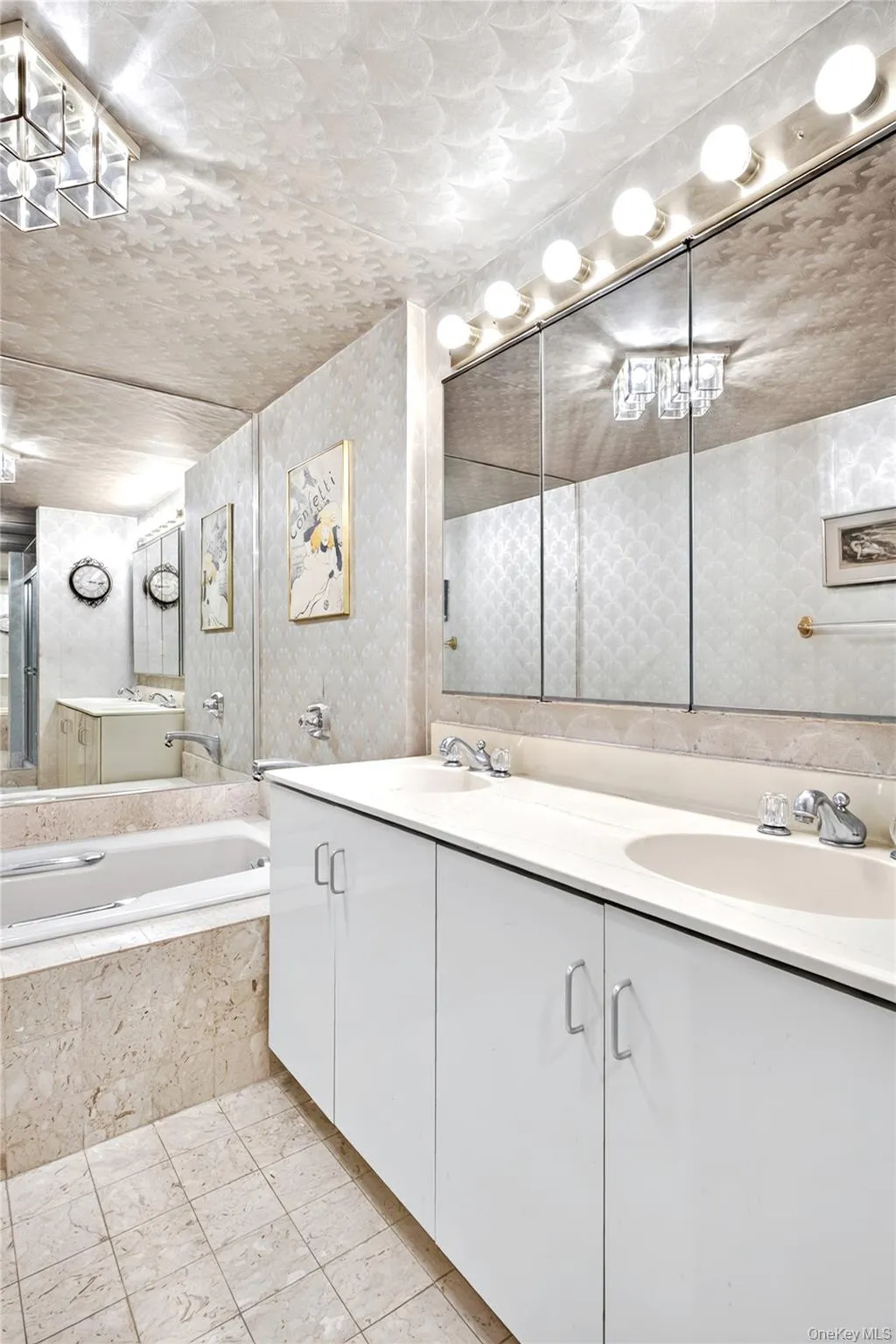 12 Bond Street, North Hempstead, NY, 2 Bedrooms Bedrooms, 5 Rooms Rooms,2 BathroomsBathrooms,Residential,For Rent,Bond,0,1046189 12 Bond Street, North Hempstead, NY, 2 Bedrooms Bedrooms, 5 Rooms Rooms,2 BathroomsBathrooms,Residential,For Rent,Bond,0,1046189