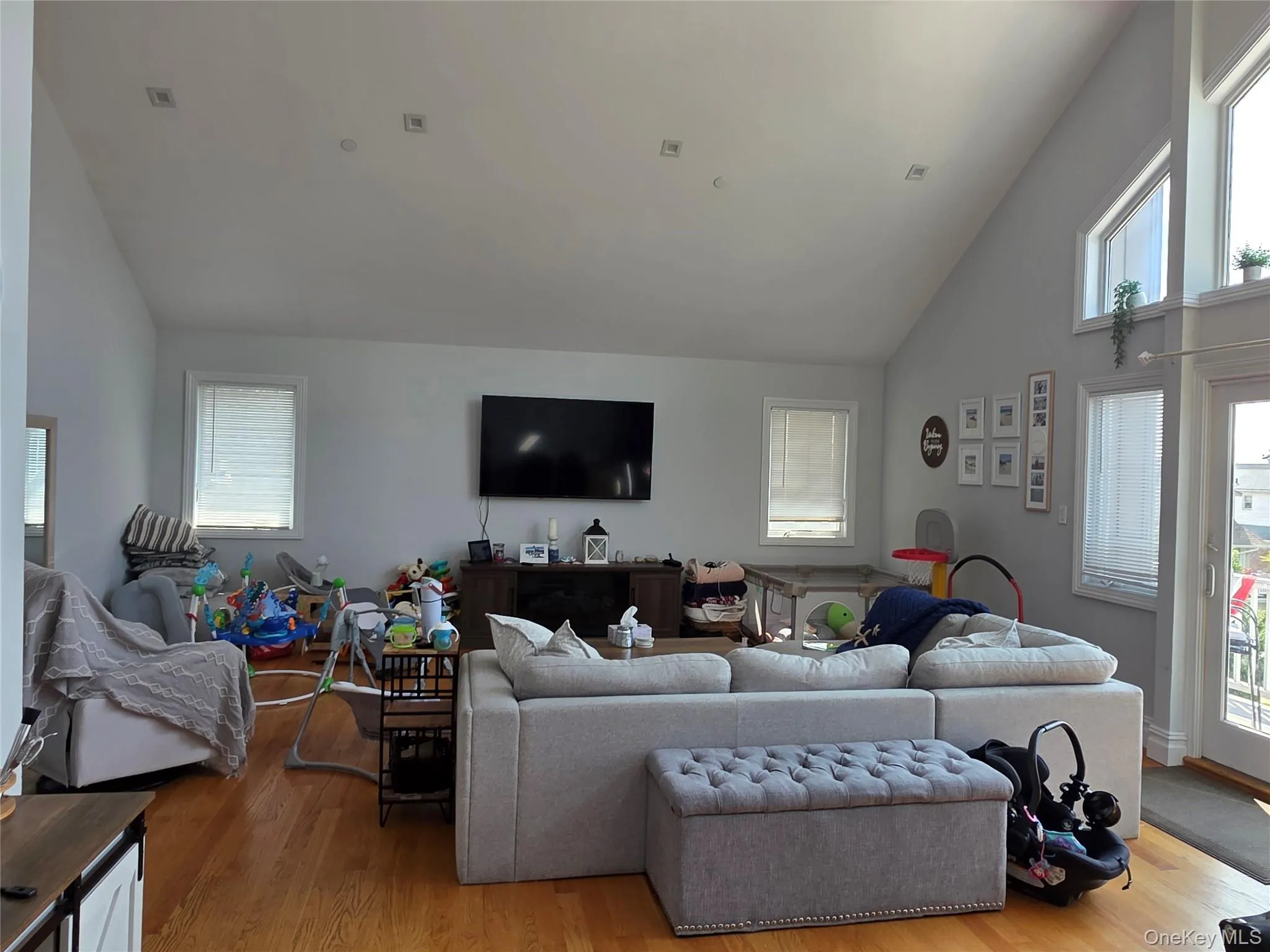 355 Market Street, Long Beach, NY, 3 Bedrooms Bedrooms, 5 Rooms Rooms,2 BathroomsBathrooms,Residential Lease,For Rent,Market,0,1046190 355 Market Street, Long Beach, NY, 3 Bedrooms Bedrooms, 5 Rooms Rooms,2 BathroomsBathrooms,Residential Lease,For Rent,Market,0,1046190