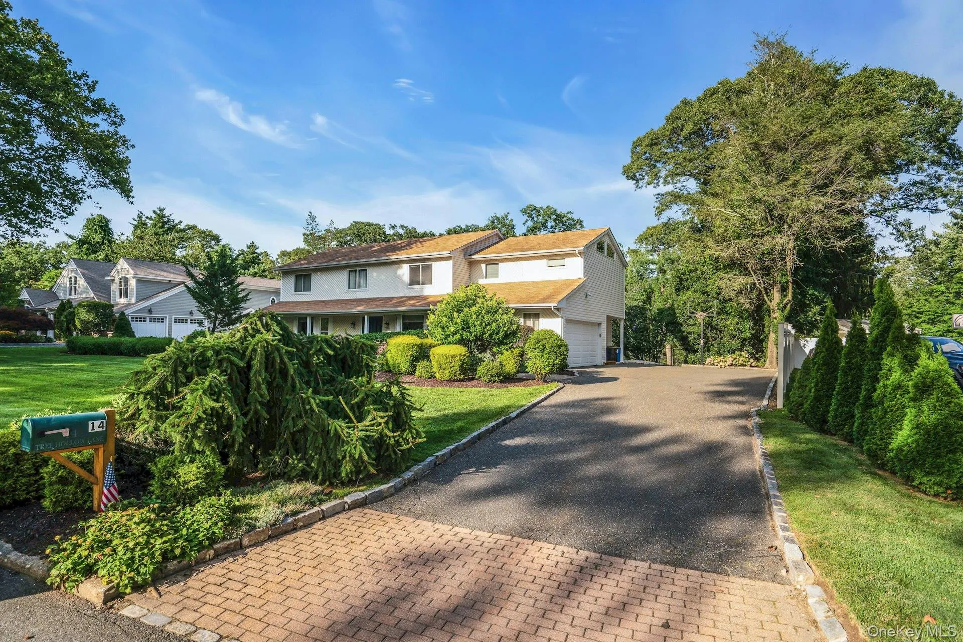 Expanded Colonial on .87 acre. Expanded Colonial on .87 acre.