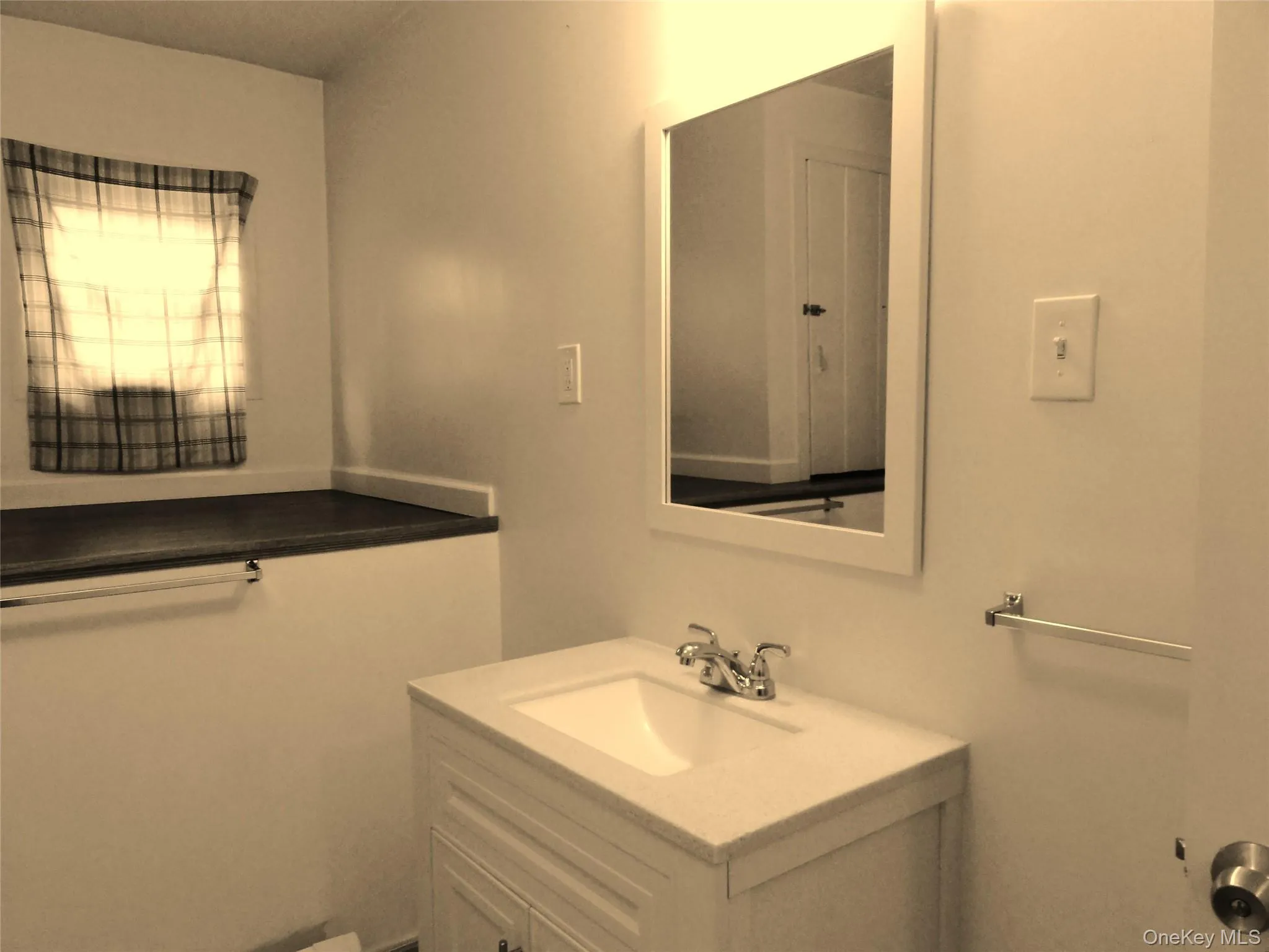 902 Lake Boulevard, Carmel, NY, 2 Bedroom Bedrooms, 4 Room Rooms,1 BathroomBathrooms,Residential Lease,For Rent,Lake,0,1046195 902 Lake Boulevard, Carmel, NY, 2 Bedroom Bedrooms, 4 Room Rooms,1 BathroomBathrooms,Residential Lease,For Rent,Lake,0,1046195