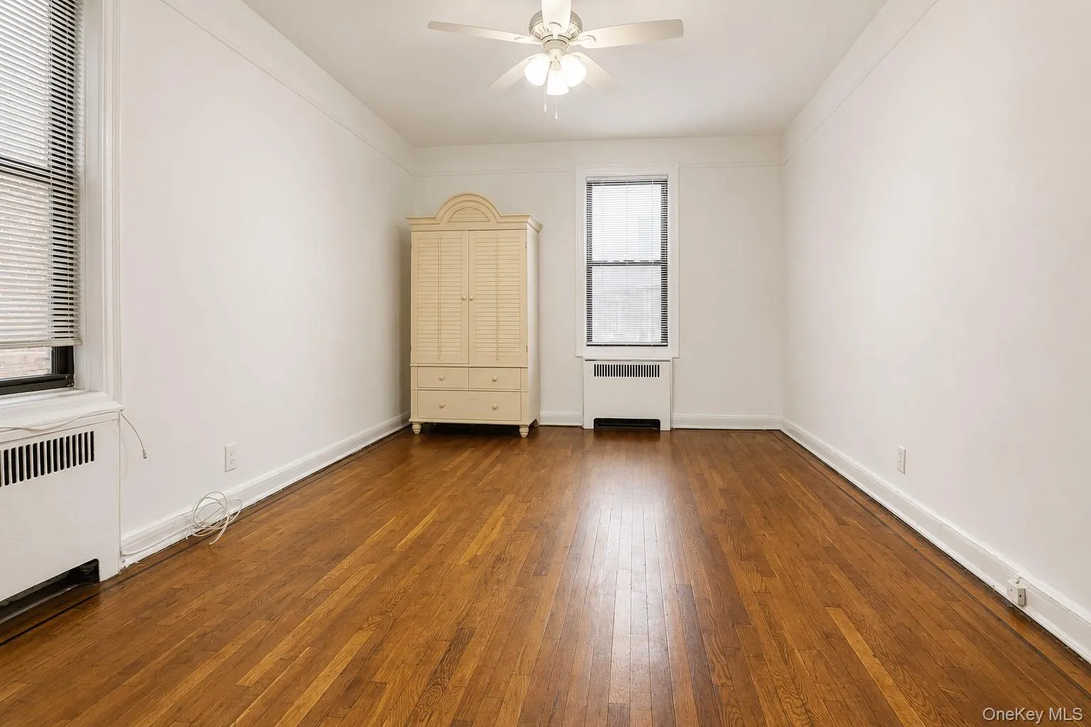167-10 Crocheron Avenue, New York, NY, 1 Bedroom Bedrooms, 3 Rooms Rooms,1 BathroomBathrooms,Residential Lease,For Rent,Crocheron,0,1046196 167-10 Crocheron Avenue, New York, NY, 1 Bedroom Bedrooms, 3 Rooms Rooms,1 BathroomBathrooms,Residential Lease,For Rent,Crocheron,0,1046196