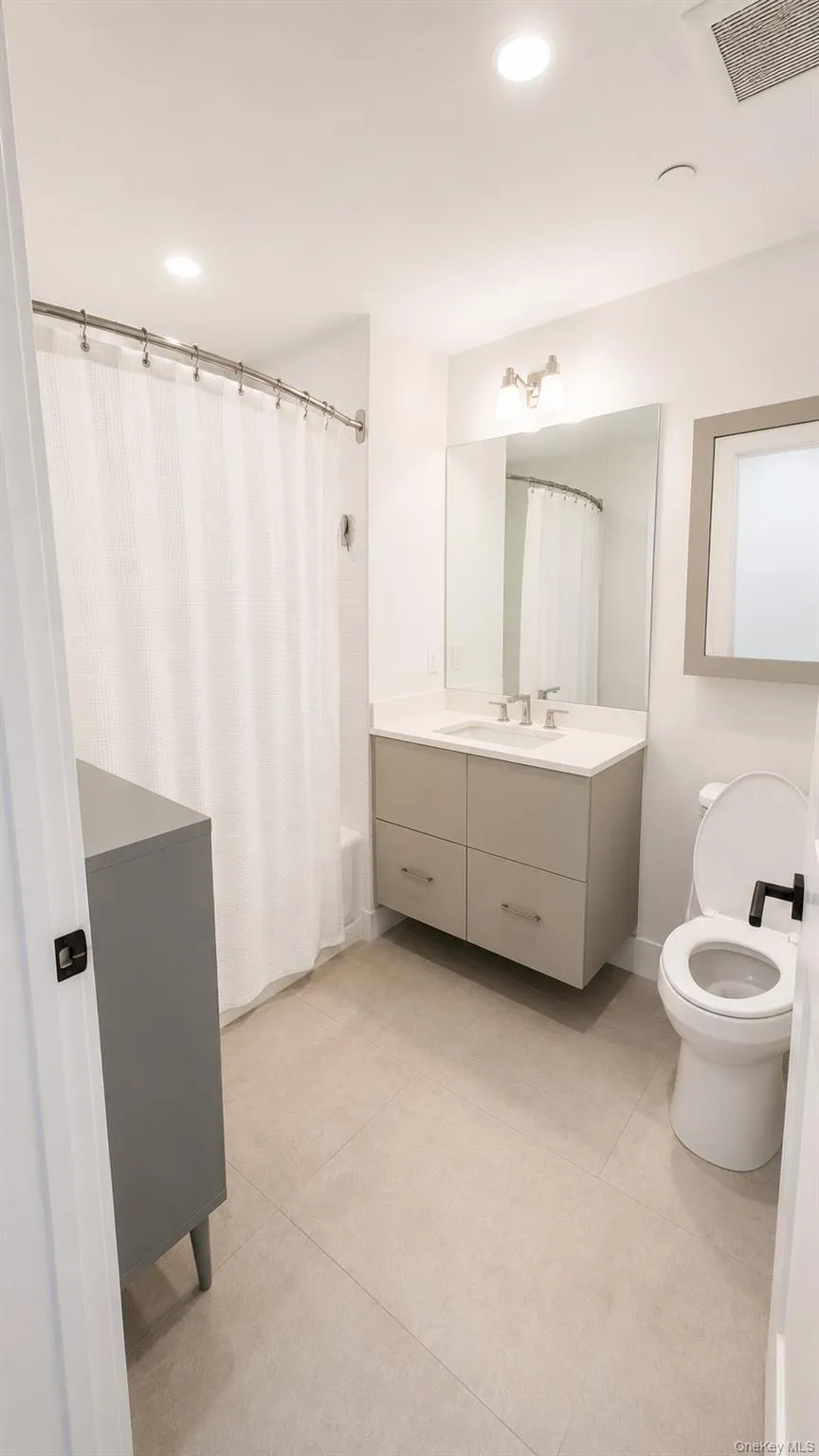 422 Boston Post Road, Rye Town, NY, 2 Bedrooms Bedrooms, 5 Rooms Rooms,2 BathroomsBathrooms,Residential Lease,For Rent,Boston Post,0,1046199 422 Boston Post Road, Rye Town, NY, 2 Bedrooms Bedrooms, 5 Rooms Rooms,2 BathroomsBathrooms,Residential Lease,For Rent,Boston Post,0,1046199