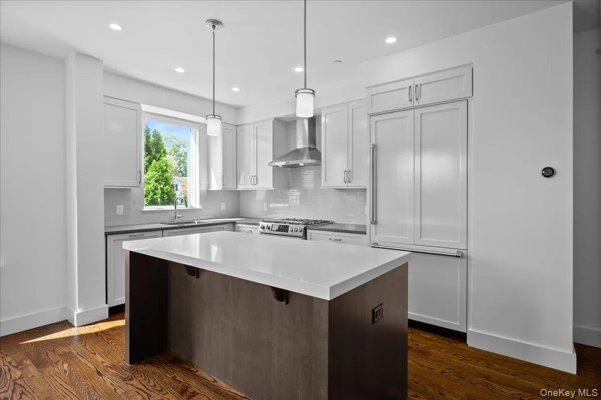 422 Boston Post Road, Rye Town, NY, 2 Bedroom Bedrooms, 5 Room Rooms,2 BathroomBathrooms,Residential Lease,For Rent,Boston Post,0,1046199 422 Boston Post Road, Rye Town, NY, 2 Bedroom Bedrooms, 5 Room Rooms,2 BathroomBathrooms,Residential Lease,For Rent,Boston Post,0,1046199