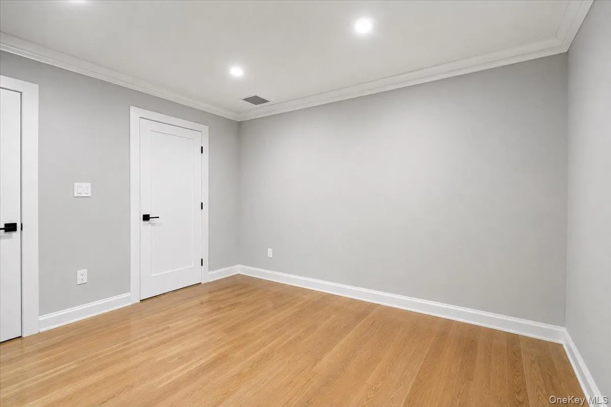 65 Wildway, Yonkers, NY, 5 Bedrooms Bedrooms, 14 Rooms Rooms,4 BathroomsBathrooms,Residential,For Rent,Wildway,0,1046201 65 Wildway, Yonkers, NY, 5 Bedrooms Bedrooms, 14 Rooms Rooms,4 BathroomsBathrooms,Residential,For Rent,Wildway,0,1046201