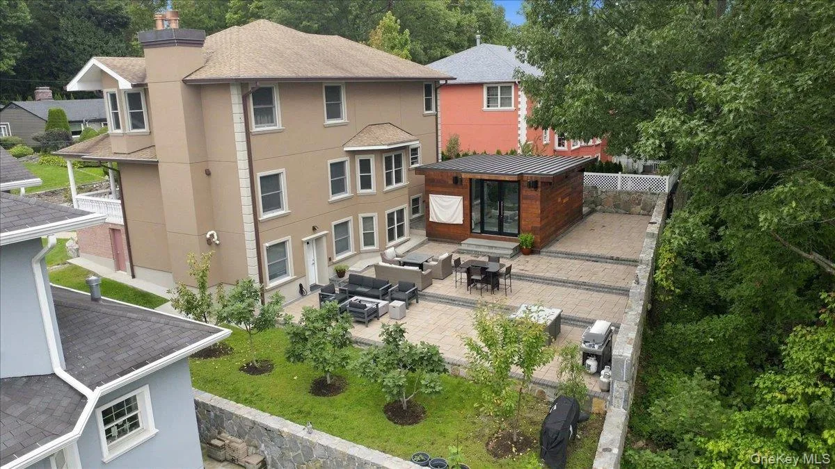 65 Wildway, Yonkers, NY, 5 Bedrooms Bedrooms, 14 Rooms Rooms,4 BathroomsBathrooms,Residential,For Rent,Wildway,0,1046201 65 Wildway, Yonkers, NY, 5 Bedrooms Bedrooms, 14 Rooms Rooms,4 BathroomsBathrooms,Residential,For Rent,Wildway,0,1046201