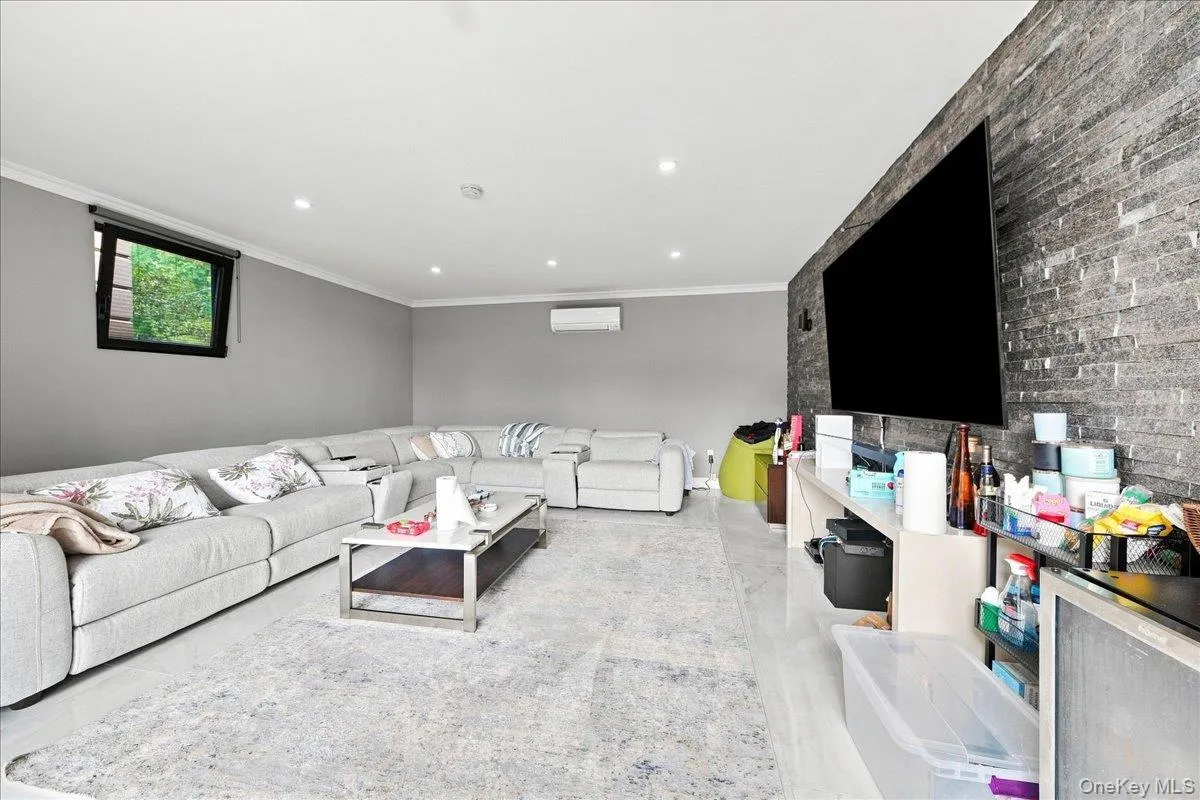 65 Wildway, Yonkers, NY, 5 Bedrooms Bedrooms, 14 Rooms Rooms,4 BathroomsBathrooms,Residential,For Rent,Wildway,0,1046201 65 Wildway, Yonkers, NY, 5 Bedrooms Bedrooms, 14 Rooms Rooms,4 BathroomsBathrooms,Residential,For Rent,Wildway,0,1046201