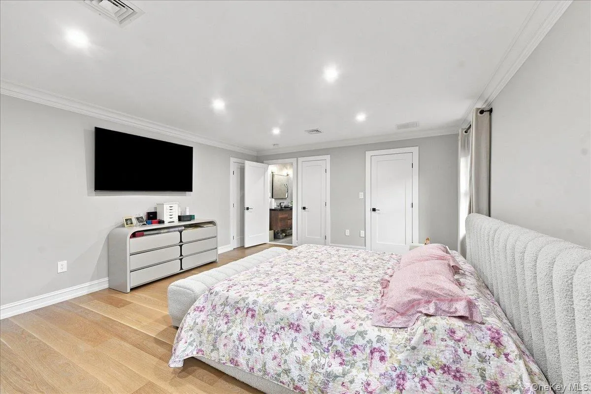 65 Wildway, Yonkers, NY, 5 Bedrooms Bedrooms, 14 Rooms Rooms,4 BathroomsBathrooms,Residential,For Rent,Wildway,0,1046201 65 Wildway, Yonkers, NY, 5 Bedrooms Bedrooms, 14 Rooms Rooms,4 BathroomsBathrooms,Residential,For Rent,Wildway,0,1046201