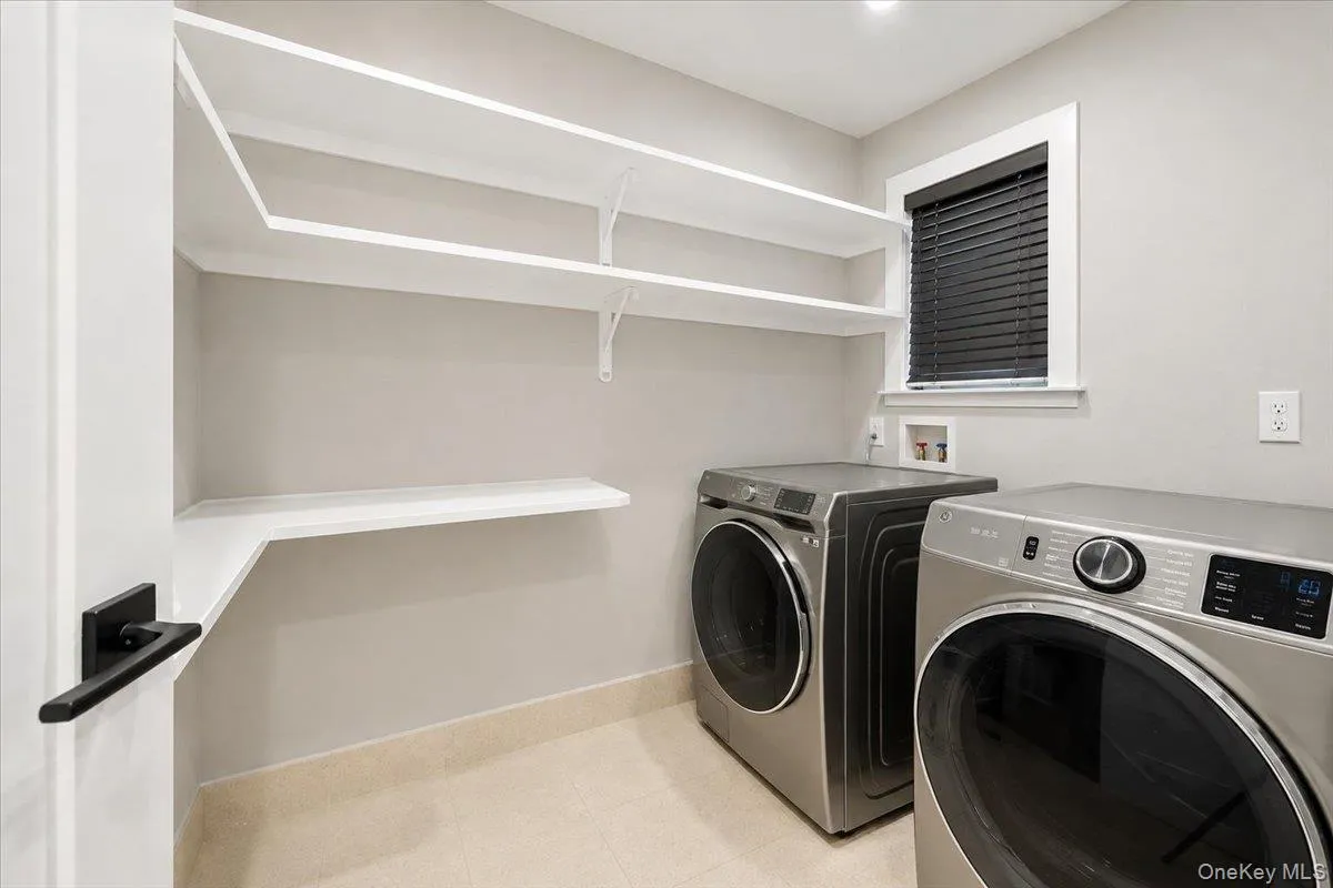 65 Wildway, Yonkers, NY, 5 Bedrooms Bedrooms, 14 Rooms Rooms,4 BathroomsBathrooms,Residential,For Rent,Wildway,0,1046201 65 Wildway, Yonkers, NY, 5 Bedrooms Bedrooms, 14 Rooms Rooms,4 BathroomsBathrooms,Residential,For Rent,Wildway,0,1046201