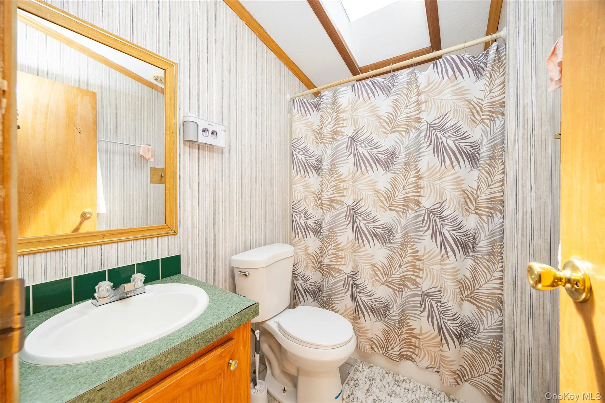 42 Feller Court, La Grange, NY, 3 Bedrooms Bedrooms, 8 Rooms Rooms,2 BathroomsBathrooms,Residential,For Rent,Feller,0,1046203 42 Feller Court, La Grange, NY, 3 Bedrooms Bedrooms, 8 Rooms Rooms,2 BathroomsBathrooms,Residential,For Rent,Feller,0,1046203