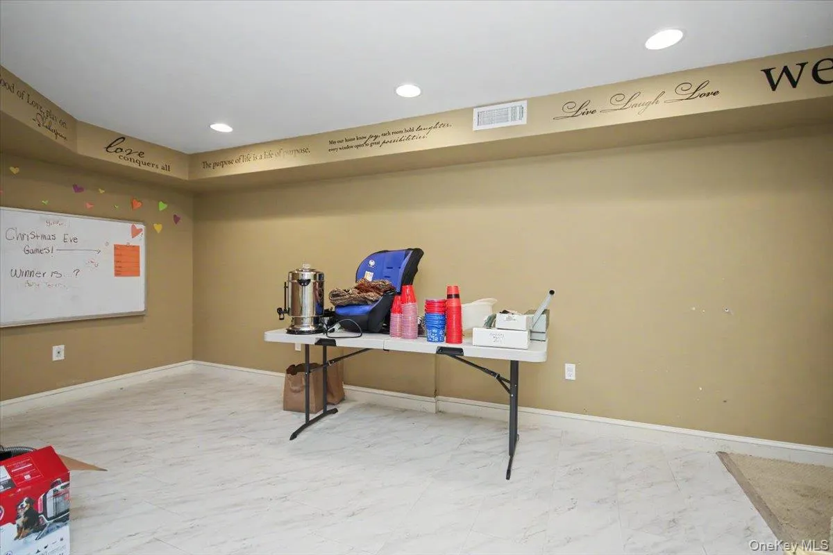 84 Harden Drive, Beekman, NY, 4 Bedrooms Bedrooms, 9 Rooms Rooms,3 BathroomsBathrooms,Residential,For Rent,Harden,0,1046205 84 Harden Drive, Beekman, NY, 4 Bedrooms Bedrooms, 9 Rooms Rooms,3 BathroomsBathrooms,Residential,For Rent,Harden,0,1046205