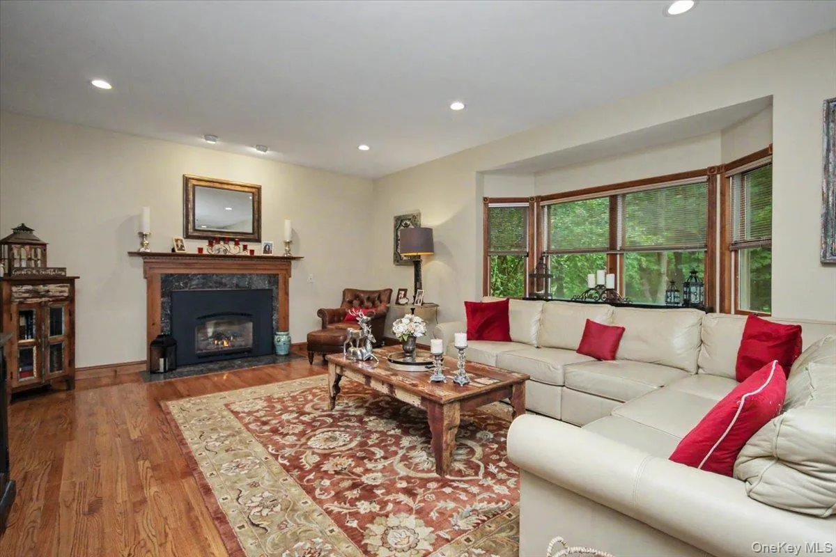 84 Harden Drive, Beekman, NY, 4 Bedrooms Bedrooms, 9 Rooms Rooms,3 BathroomsBathrooms,Residential,For Rent,Harden,0,1046205 84 Harden Drive, Beekman, NY, 4 Bedrooms Bedrooms, 9 Rooms Rooms,3 BathroomsBathrooms,Residential,For Rent,Harden,0,1046205