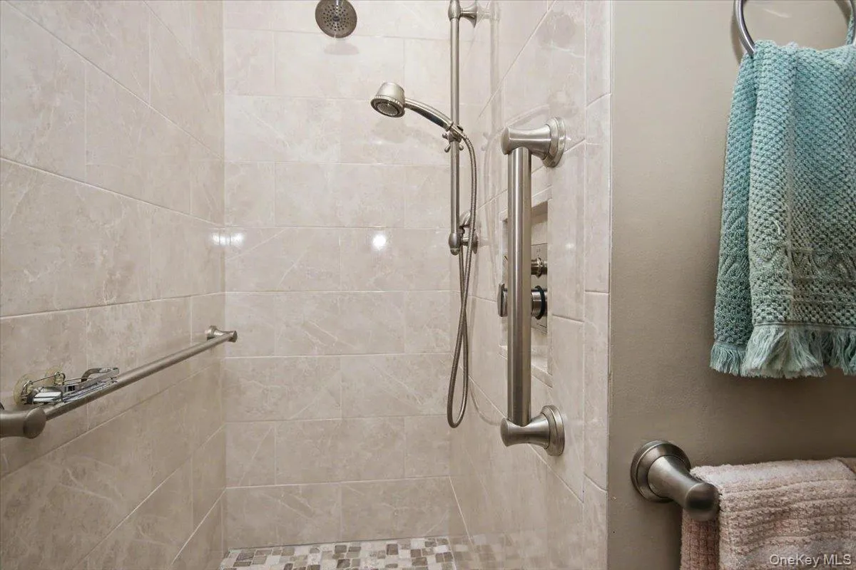 84 Harden Drive, Beekman, NY, 4 Bedrooms Bedrooms, 9 Rooms Rooms,3 BathroomsBathrooms,Residential,For Rent,Harden,0,1046205 84 Harden Drive, Beekman, NY, 4 Bedrooms Bedrooms, 9 Rooms Rooms,3 BathroomsBathrooms,Residential,For Rent,Harden,0,1046205