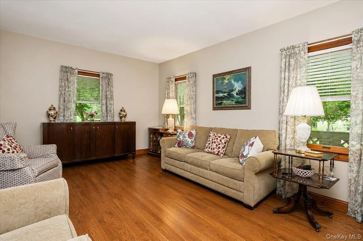 84 Harden Drive, Beekman, NY, 4 Bedrooms Bedrooms, 9 Rooms Rooms,3 BathroomsBathrooms,Residential,For Rent,Harden,0,1046205 84 Harden Drive, Beekman, NY, 4 Bedrooms Bedrooms, 9 Rooms Rooms,3 BathroomsBathrooms,Residential,For Rent,Harden,0,1046205