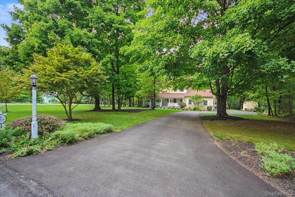 84 Harden Drive, Beekman, NY, 4 Bedrooms Bedrooms, 9 Rooms Rooms,3 BathroomsBathrooms,Residential,For Rent,Harden,0,1046205 84 Harden Drive, Beekman, NY, 4 Bedrooms Bedrooms, 9 Rooms Rooms,3 BathroomsBathrooms,Residential,For Rent,Harden,0,1046205