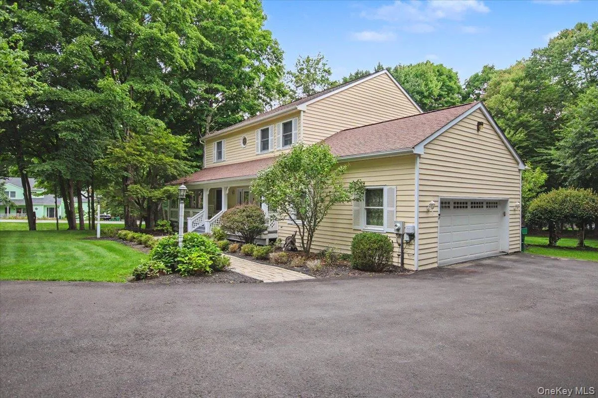 84 Harden Drive, Beekman, NY, 4 Bedrooms Bedrooms, 9 Rooms Rooms,3 BathroomsBathrooms,Residential,For Rent,Harden,0,1046205 84 Harden Drive, Beekman, NY, 4 Bedrooms Bedrooms, 9 Rooms Rooms,3 BathroomsBathrooms,Residential,For Rent,Harden,0,1046205