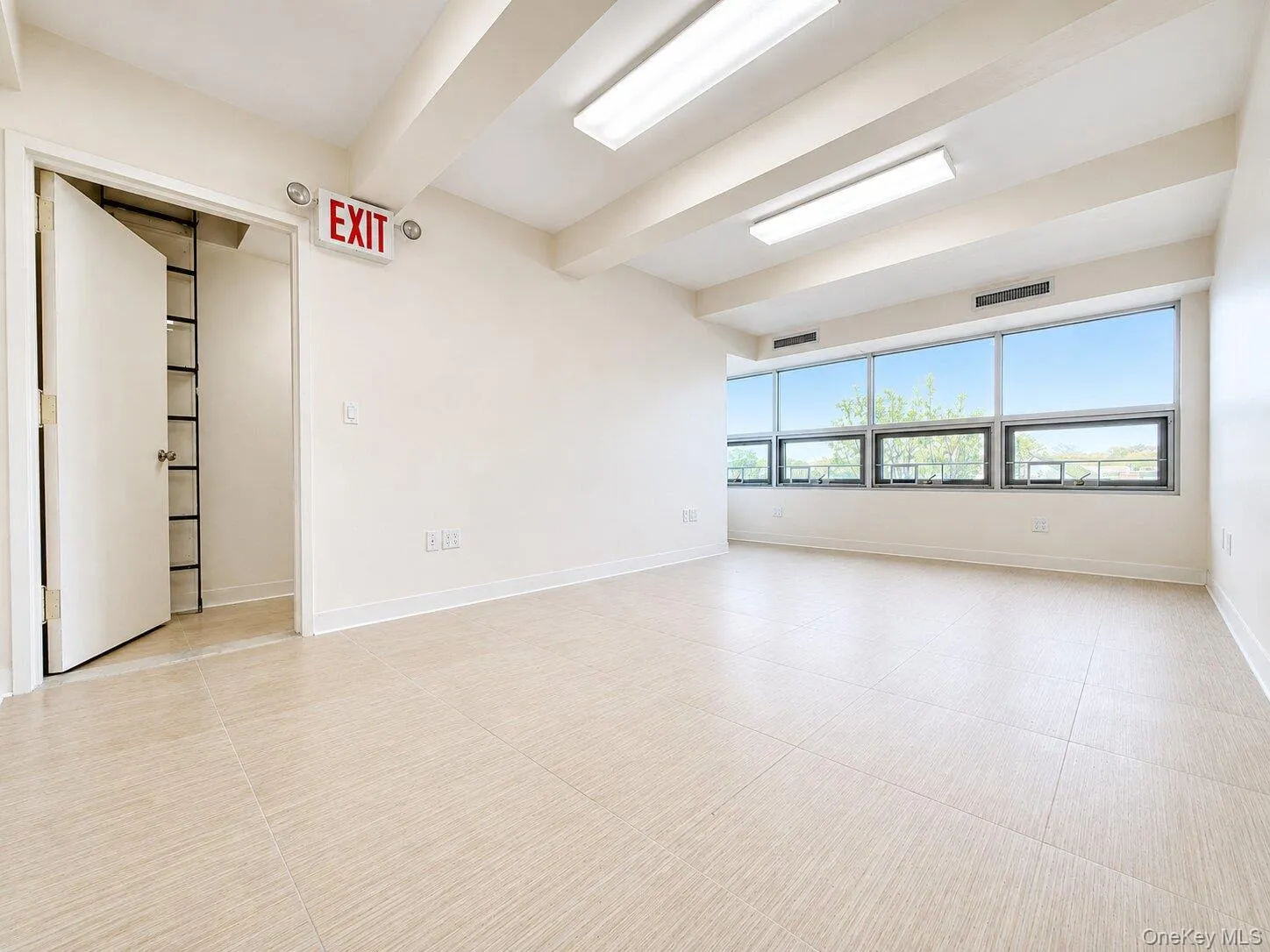 61-12 220 Street, New York, NY, ,Commercial Lease,For Rent,220,0,1046208 61-12 220 Street, New York, NY, ,Commercial Lease,For Rent,220,0,1046208