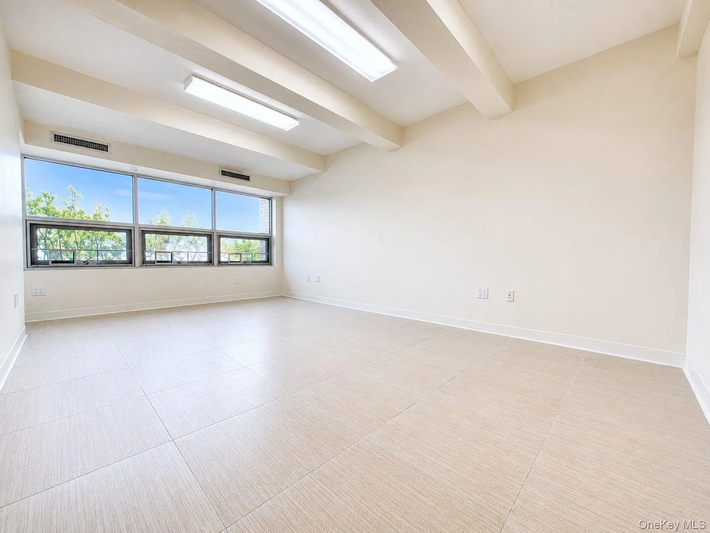61-12 220 Street, New York, NY, ,Commercial Lease,For Rent,220,0,1046208 61-12 220 Street, New York, NY, ,Commercial Lease,For Rent,220,0,1046208