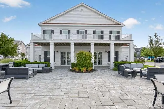 Back of Clubhouse. Back of Clubhouse.