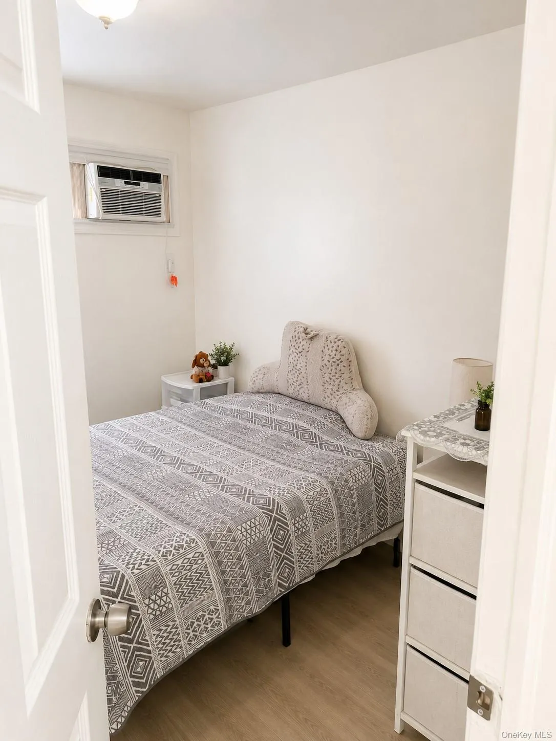 18514 144th Avenue, New York, NY, 6 Bedrooms Bedrooms, 12 Rooms Rooms,4 BathroomsBathrooms,Residential,For Rent,144th,0,1046214 18514 144th Avenue, New York, NY, 6 Bedrooms Bedrooms, 12 Rooms Rooms,4 BathroomsBathrooms,Residential,For Rent,144th,0,1046214