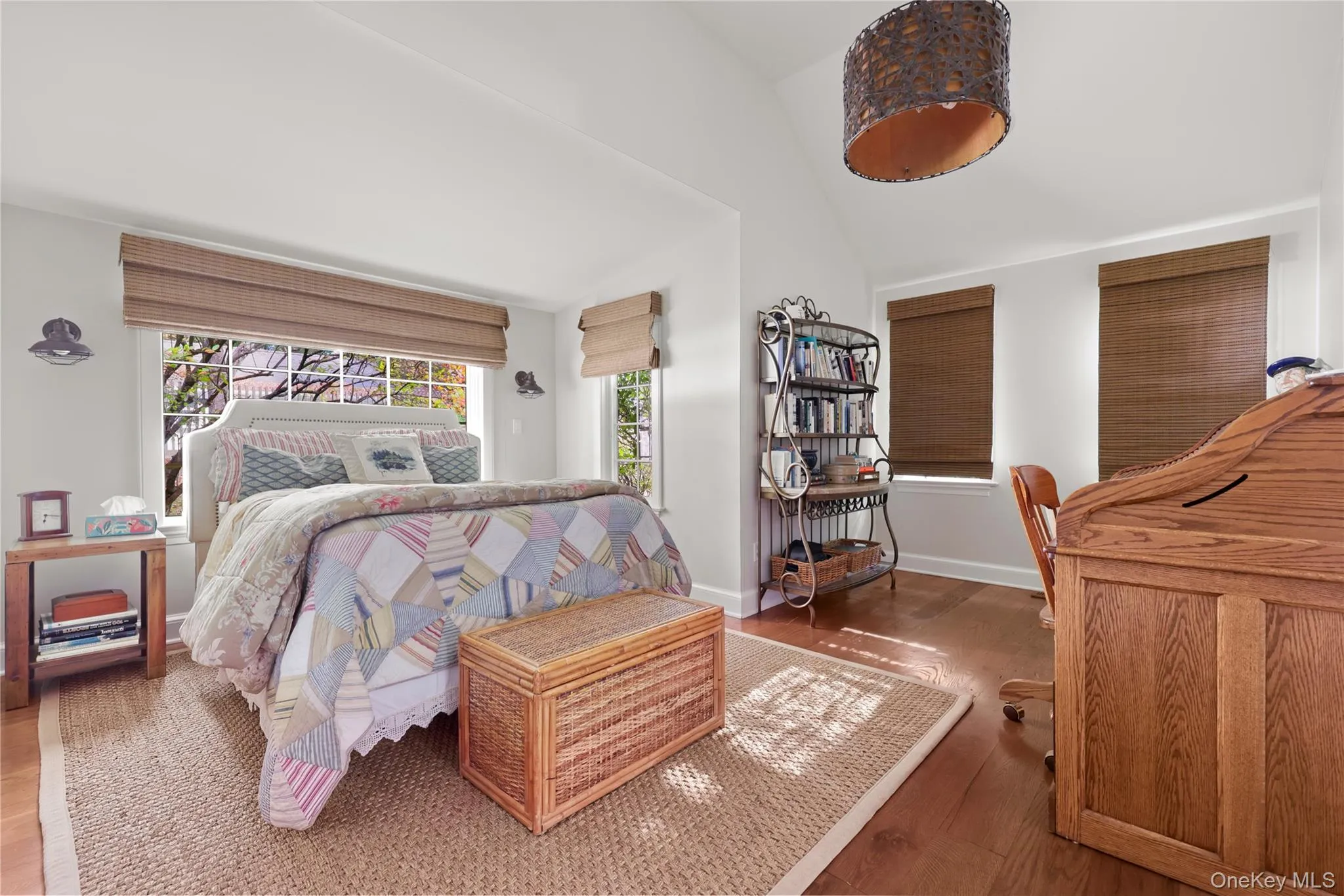 10 Hickory Lane, Bedford, NY, 4 Bedrooms Bedrooms, 9 Rooms Rooms,3 BathroomsBathrooms,Residential,For Rent,Hickory,0,1046215 10 Hickory Lane, Bedford, NY, 4 Bedrooms Bedrooms, 9 Rooms Rooms,3 BathroomsBathrooms,Residential,For Rent,Hickory,0,1046215