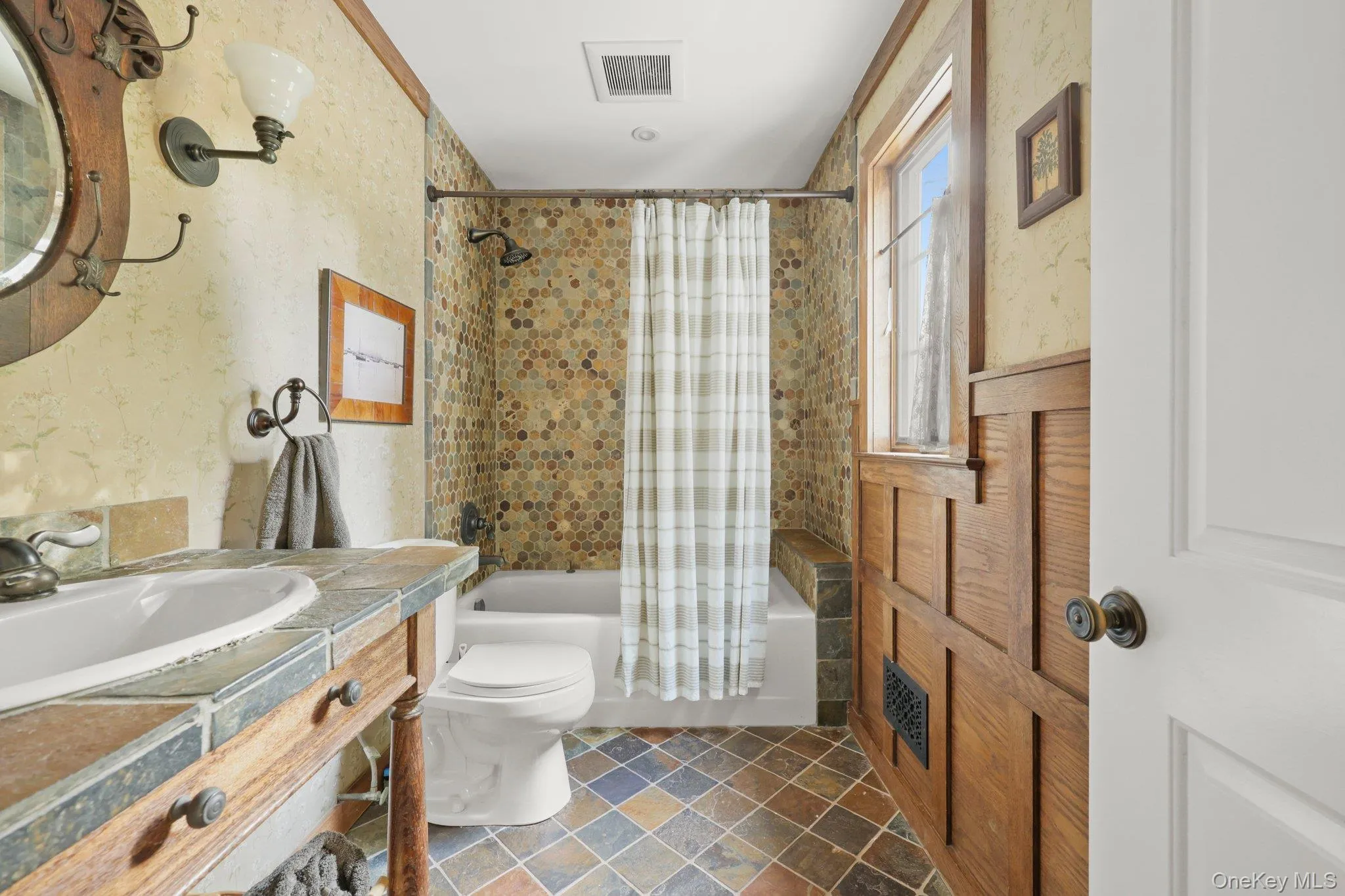 10 Hickory Lane, Bedford, NY, 4 Bedrooms Bedrooms, 9 Rooms Rooms,3 BathroomsBathrooms,Residential,For Rent,Hickory,0,1046215 10 Hickory Lane, Bedford, NY, 4 Bedrooms Bedrooms, 9 Rooms Rooms,3 BathroomsBathrooms,Residential,For Rent,Hickory,0,1046215