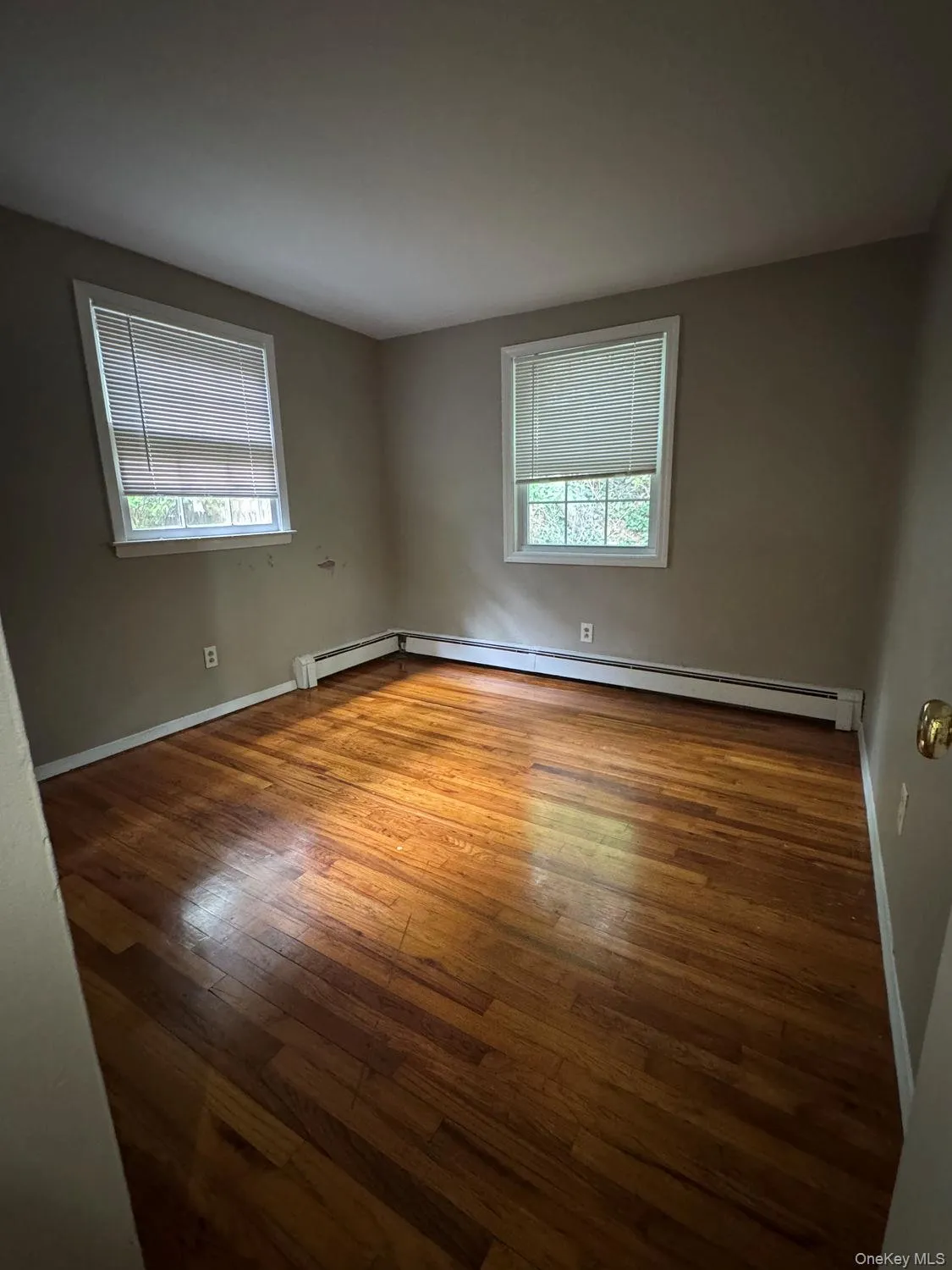 135 Waterside Avenue, Huntington, NY, 2 Bedrooms Bedrooms, 5 Rooms Rooms,1 BathroomBathrooms,Residential Lease,For Rent,Waterside,0,1046220 135 Waterside Avenue, Huntington, NY, 2 Bedrooms Bedrooms, 5 Rooms Rooms,1 BathroomBathrooms,Residential Lease,For Rent,Waterside,0,1046220