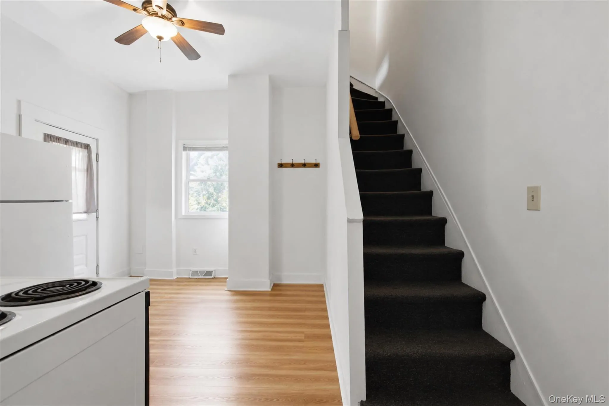 7 Idlewild Avenue, Cornwall, NY, 1 Bedroom Bedrooms, 3 Rooms Rooms,1 BathroomBathrooms,Residential Lease,For Rent,Idlewild,0,1046221 7 Idlewild Avenue, Cornwall, NY, 1 Bedroom Bedrooms, 3 Rooms Rooms,1 BathroomBathrooms,Residential Lease,For Rent,Idlewild,0,1046221