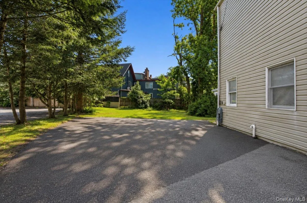 7 Idlewild Avenue, Cornwall, NY, 1 Bedroom Bedrooms, 3 Rooms Rooms,1 BathroomBathrooms,Residential Lease,For Rent,Idlewild,0,1046221 7 Idlewild Avenue, Cornwall, NY, 1 Bedroom Bedrooms, 3 Rooms Rooms,1 BathroomBathrooms,Residential Lease,For Rent,Idlewild,0,1046221