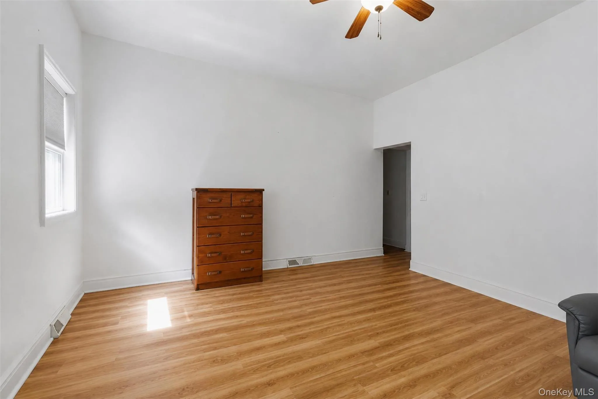 7 Idlewild Avenue, Cornwall, NY, 1 Bedroom Bedrooms, 3 Rooms Rooms,1 BathroomBathrooms,Residential Lease,For Rent,Idlewild,0,1046221 7 Idlewild Avenue, Cornwall, NY, 1 Bedroom Bedrooms, 3 Rooms Rooms,1 BathroomBathrooms,Residential Lease,For Rent,Idlewild,0,1046221