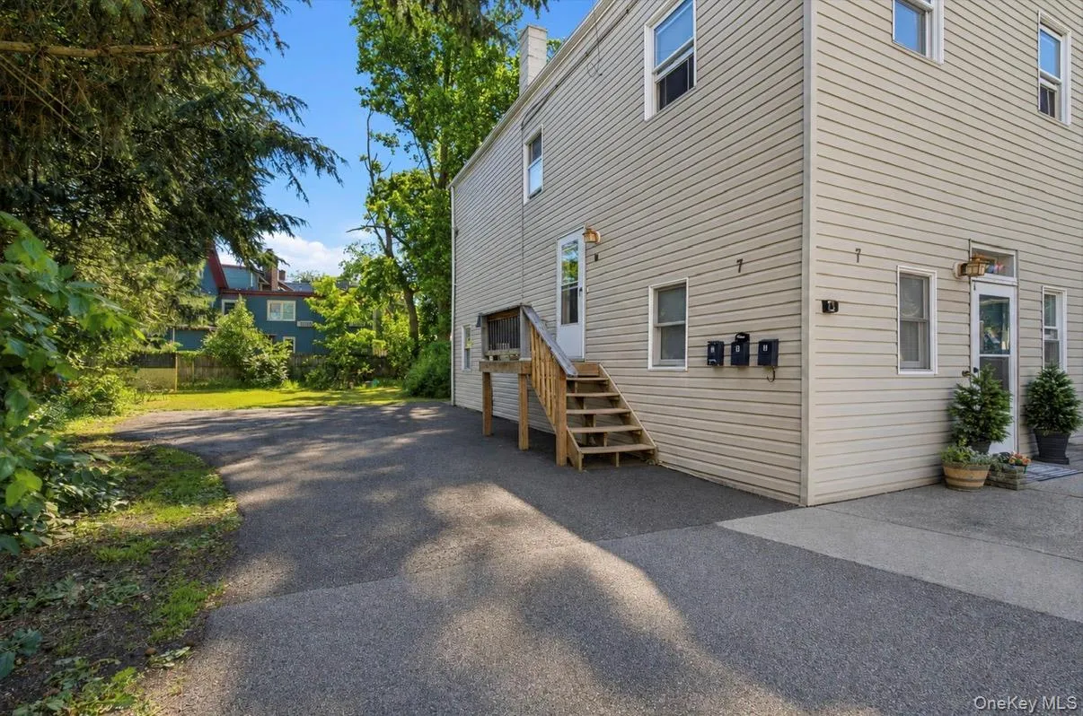 7 Idlewild Avenue, Cornwall, NY, 1 Bedroom Bedrooms, 3 Rooms Rooms,1 BathroomBathrooms,Residential Lease,For Rent,Idlewild,0,1046221 7 Idlewild Avenue, Cornwall, NY, 1 Bedroom Bedrooms, 3 Rooms Rooms,1 BathroomBathrooms,Residential Lease,For Rent,Idlewild,0,1046221