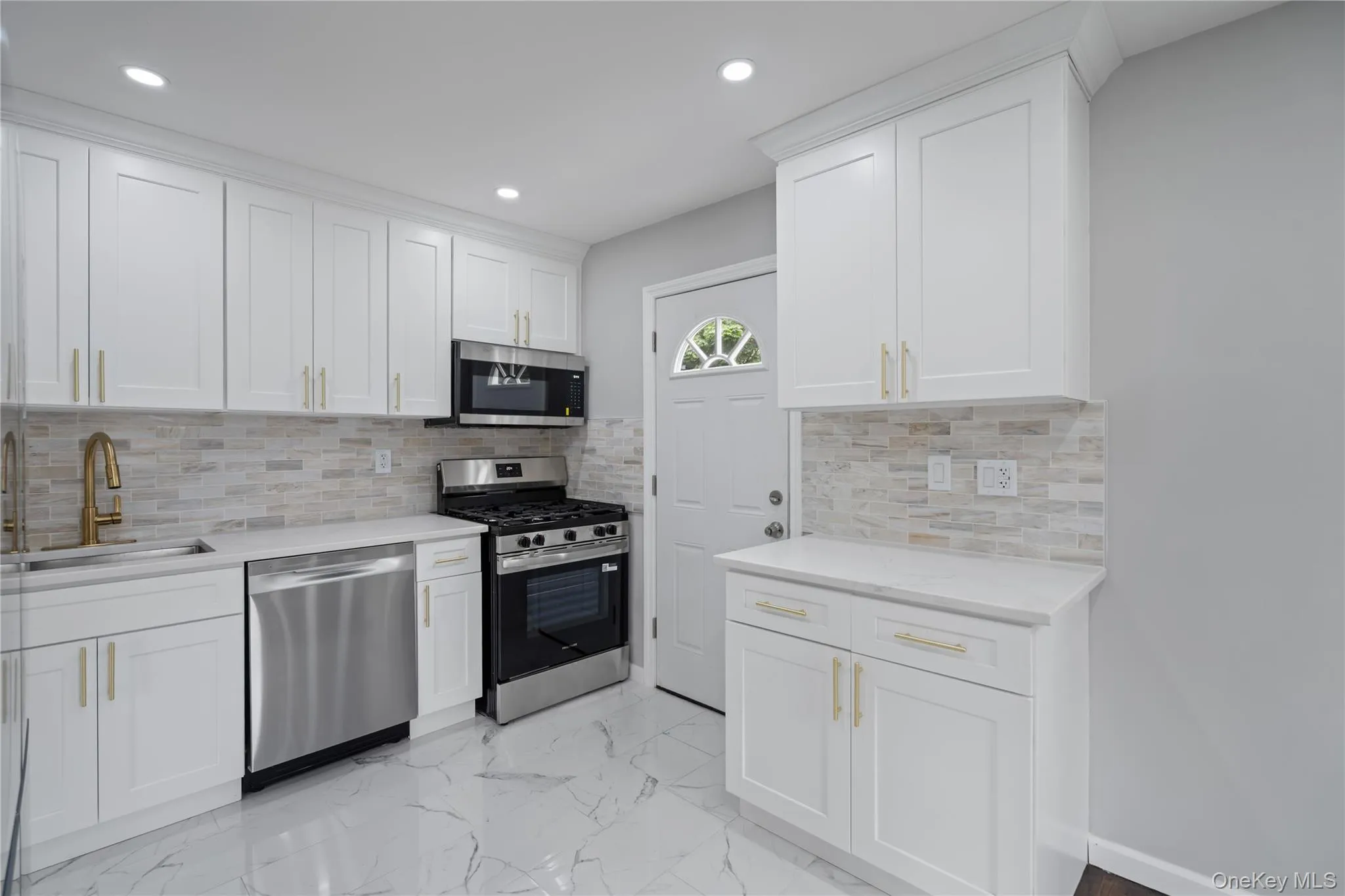 48 Cliff Avenue, Hempstead, NY, 4 Bedrooms Bedrooms, 6 Rooms Rooms,2 BathroomsBathrooms,Residential,For Rent,Cliff,0,1046223 48 Cliff Avenue, Hempstead, NY, 4 Bedrooms Bedrooms, 6 Rooms Rooms,2 BathroomsBathrooms,Residential,For Rent,Cliff,0,1046223
