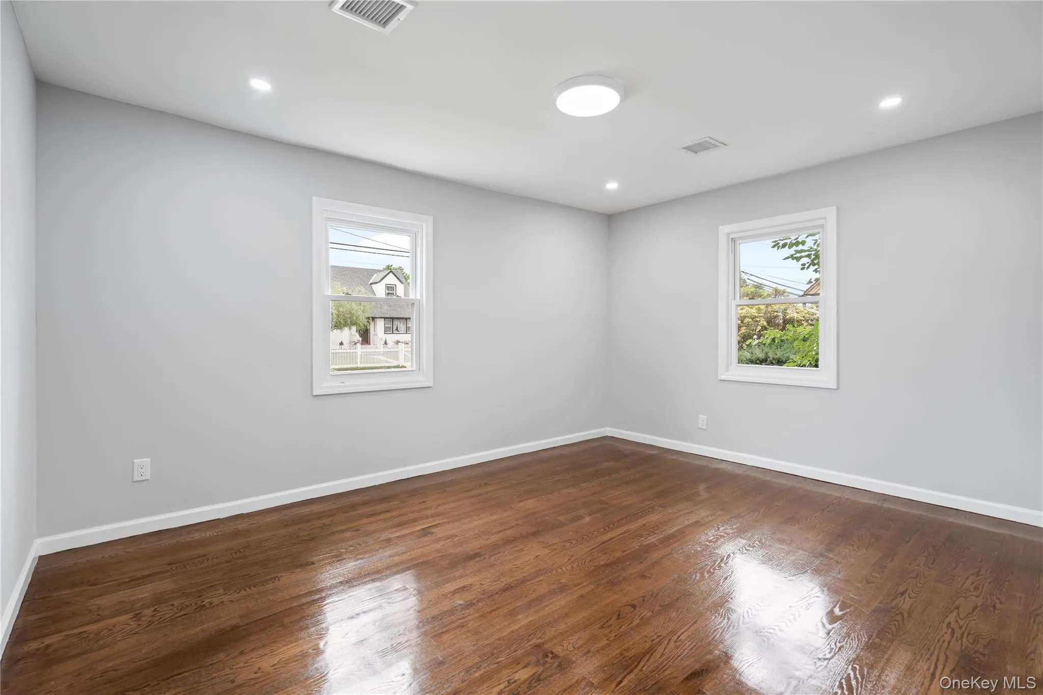 48 Cliff Avenue, Hempstead, NY, 4 Bedrooms Bedrooms, 6 Rooms Rooms,2 BathroomsBathrooms,Residential,For Rent,Cliff,0,1046223 48 Cliff Avenue, Hempstead, NY, 4 Bedrooms Bedrooms, 6 Rooms Rooms,2 BathroomsBathrooms,Residential,For Rent,Cliff,0,1046223