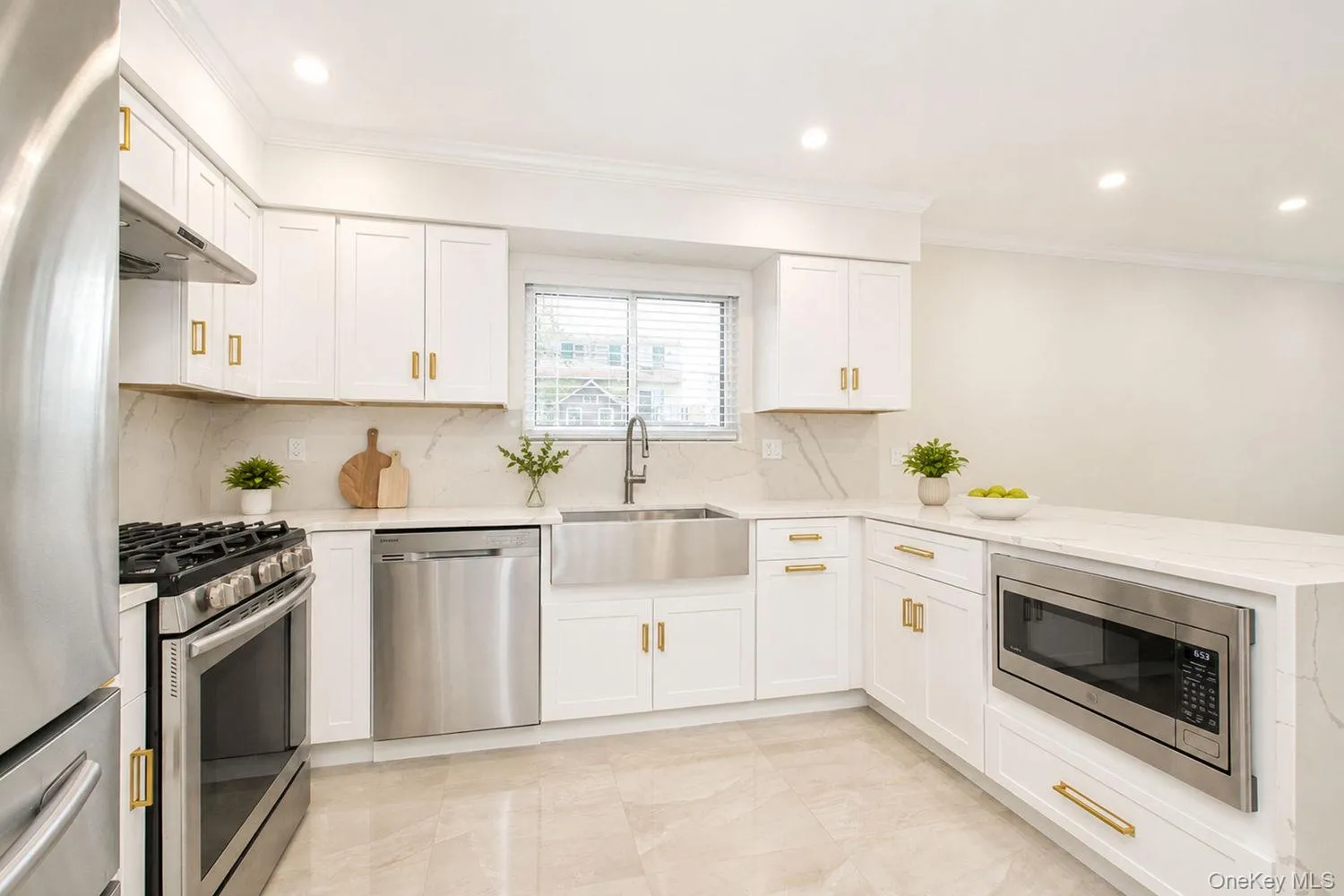 7 Shirra Avenue, New York, NY, 3 Bedrooms Bedrooms, 6 Rooms Rooms,1 BathroomBathrooms,Residential,For Rent,Shirra,0,1046234 7 Shirra Avenue, New York, NY, 3 Bedrooms Bedrooms, 6 Rooms Rooms,1 BathroomBathrooms,Residential,For Rent,Shirra,0,1046234