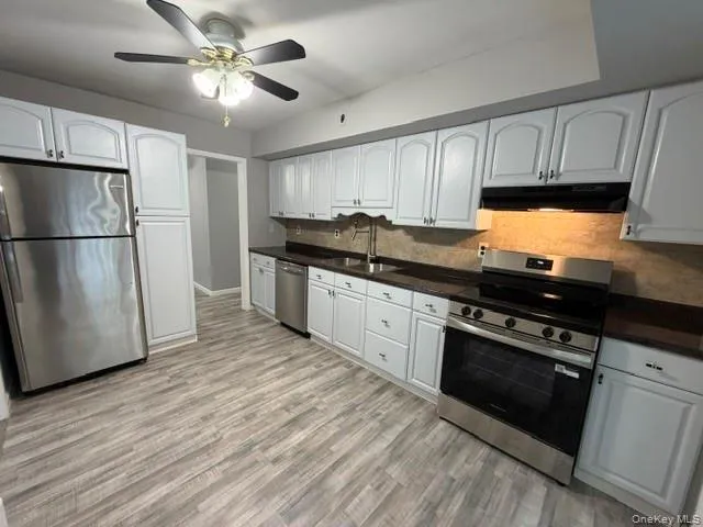 59 Woodhull Landing Road, Brookhaven, NY, 4 Bedrooms Bedrooms, 10 Rooms Rooms,2 BathroomsBathrooms,Residential,For Rent,Woodhull Landing,0,1046235 59 Woodhull Landing Road, Brookhaven, NY, 4 Bedrooms Bedrooms, 10 Rooms Rooms,2 BathroomsBathrooms,Residential,For Rent,Woodhull Landing,0,1046235