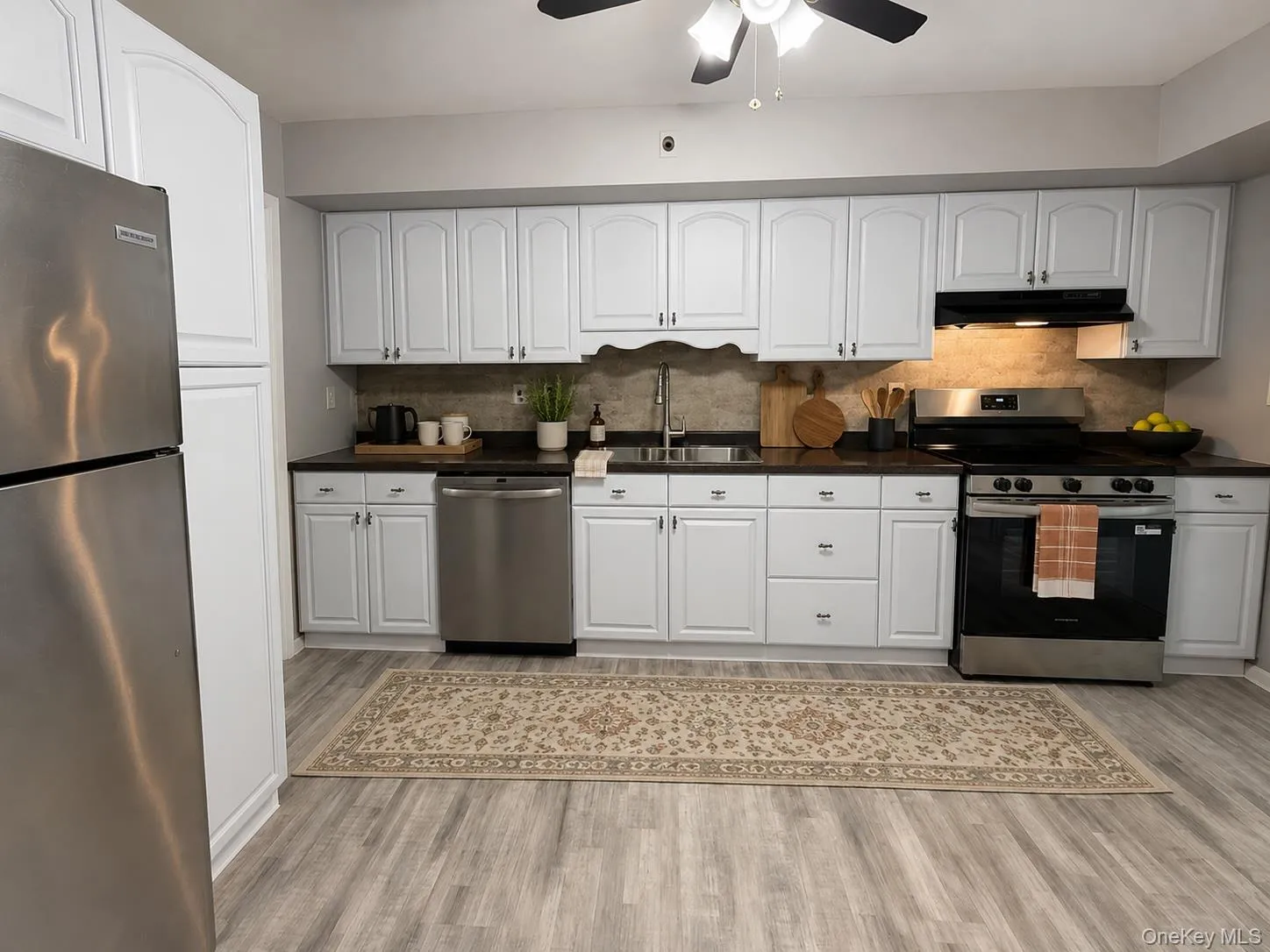 59 Woodhull Landing Road, Brookhaven, NY, 4 Bedrooms Bedrooms, 10 Rooms Rooms,2 BathroomsBathrooms,Residential,For Rent,Woodhull Landing,0,1046235 59 Woodhull Landing Road, Brookhaven, NY, 4 Bedrooms Bedrooms, 10 Rooms Rooms,2 BathroomsBathrooms,Residential,For Rent,Woodhull Landing,0,1046235