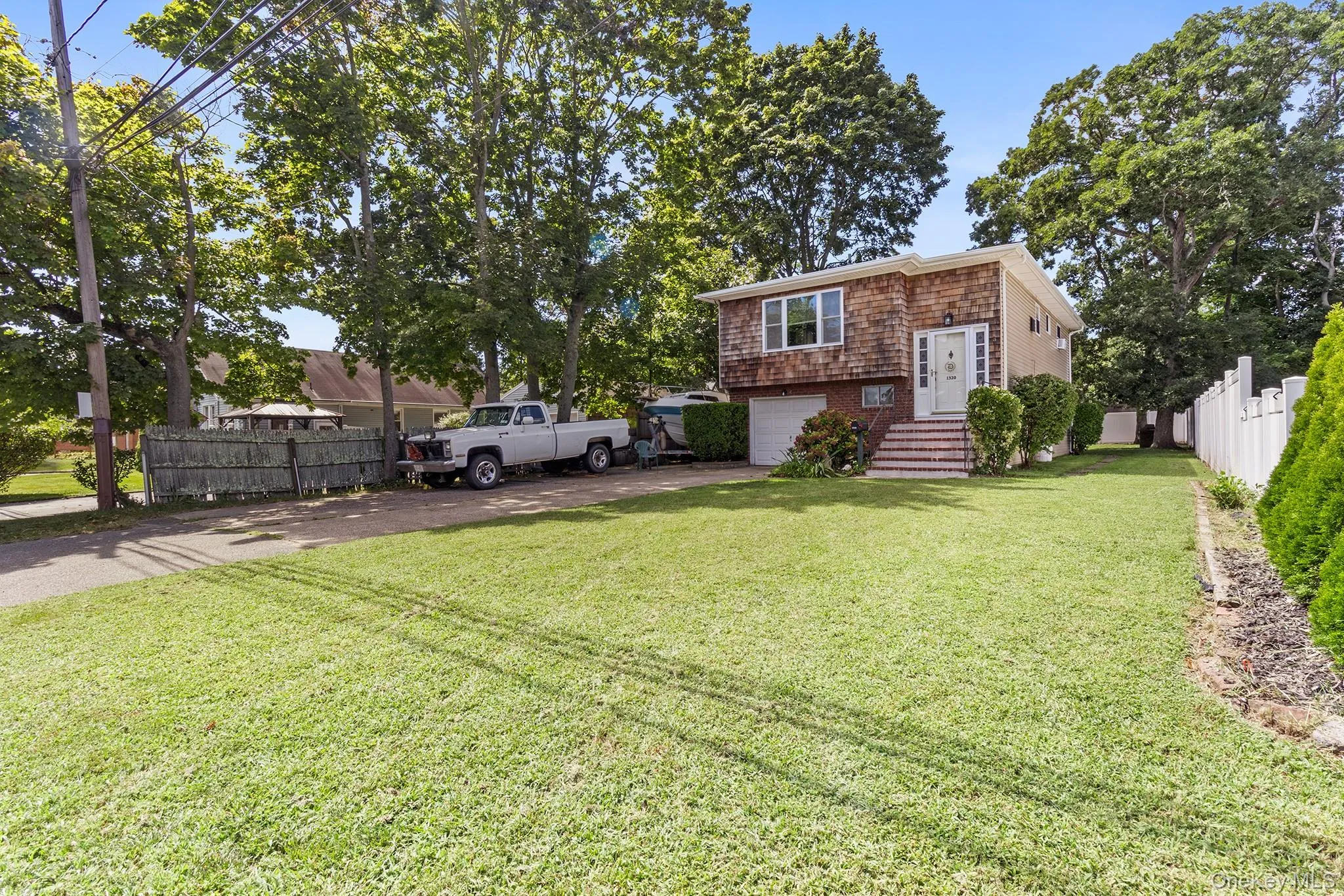 1320 Pine Acres Boulevard, Islip, NY, 4 Bedrooms Bedrooms, 10 Rooms Rooms,2 BathroomsBathrooms,Residential,For Rent,Pine Acres,0,1046243 1320 Pine Acres Boulevard, Islip, NY, 4 Bedrooms Bedrooms, 10 Rooms Rooms,2 BathroomsBathrooms,Residential,For Rent,Pine Acres,0,1046243