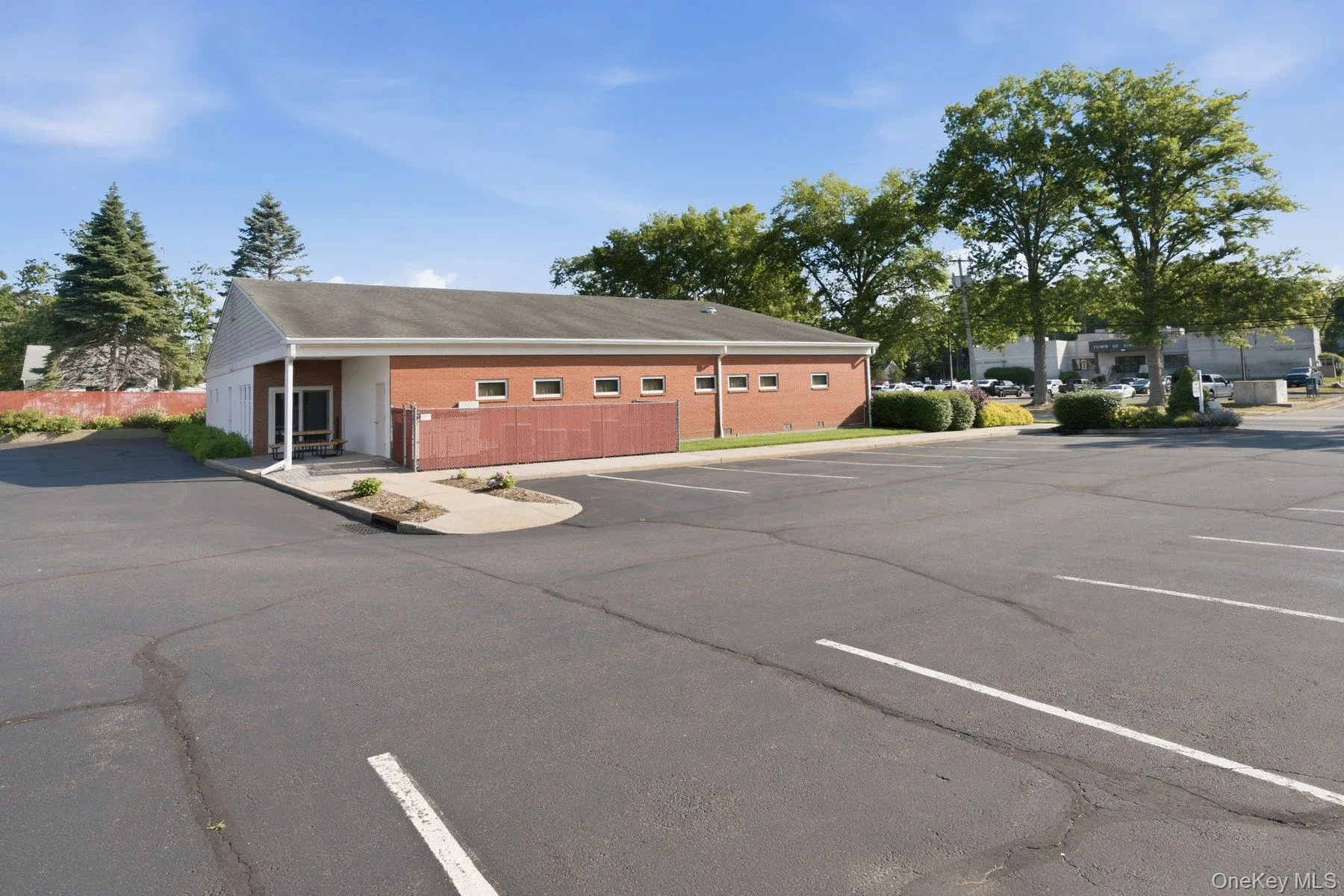 225 Howell Avenue, Riverhead, NY, ,Commercial Lease,For Rent,Howell,0,1046245 225 Howell Avenue, Riverhead, NY, ,Commercial Lease,For Rent,Howell,0,1046245