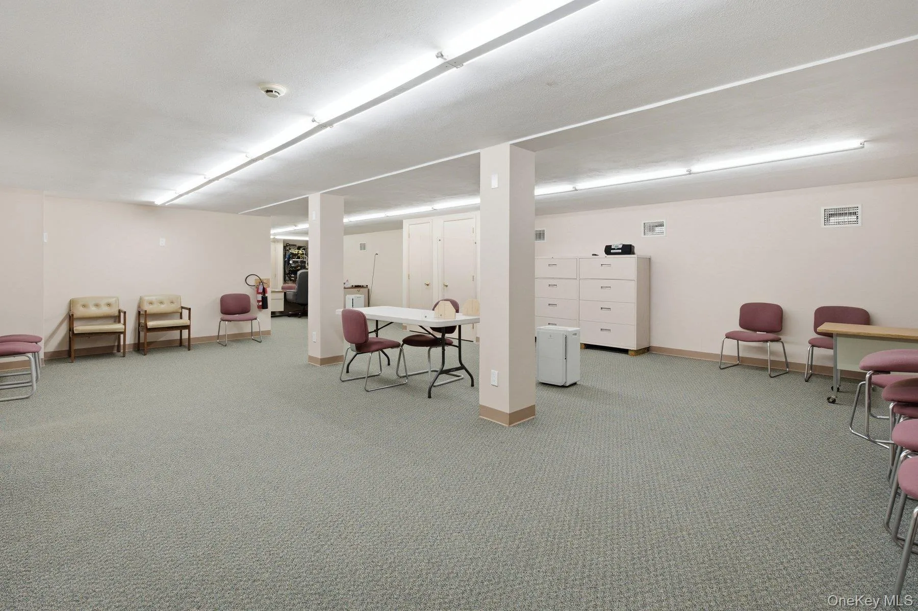 225 Howell Avenue, Riverhead, NY, ,Commercial Lease,For Rent,Howell,0,1046245 225 Howell Avenue, Riverhead, NY, ,Commercial Lease,For Rent,Howell,0,1046245