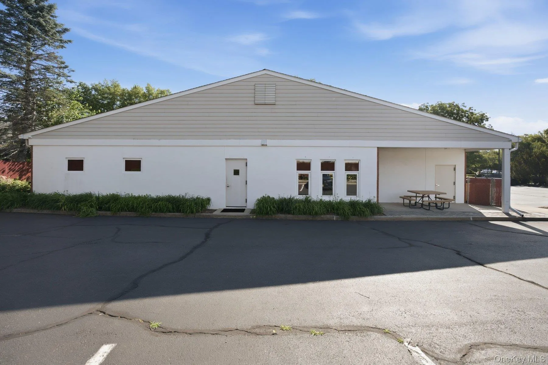 225 Howell Avenue, Riverhead, NY, ,Commercial Lease,For Rent,Howell,0,1046245 225 Howell Avenue, Riverhead, NY, ,Commercial Lease,For Rent,Howell,0,1046245