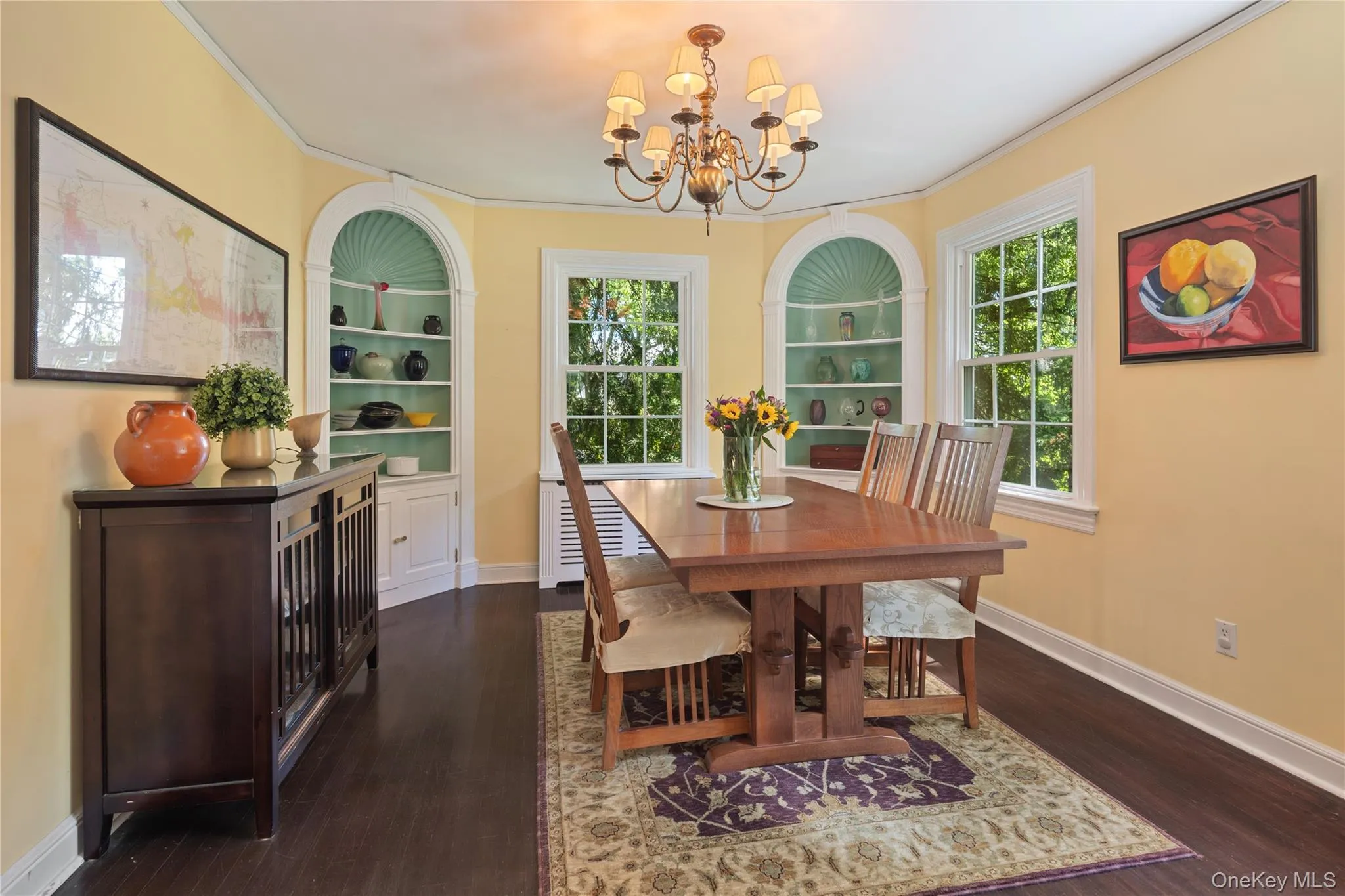 An abundance of natural sunlight provided by multiple windows. An abundance of natural sunlight provided by multiple windows.